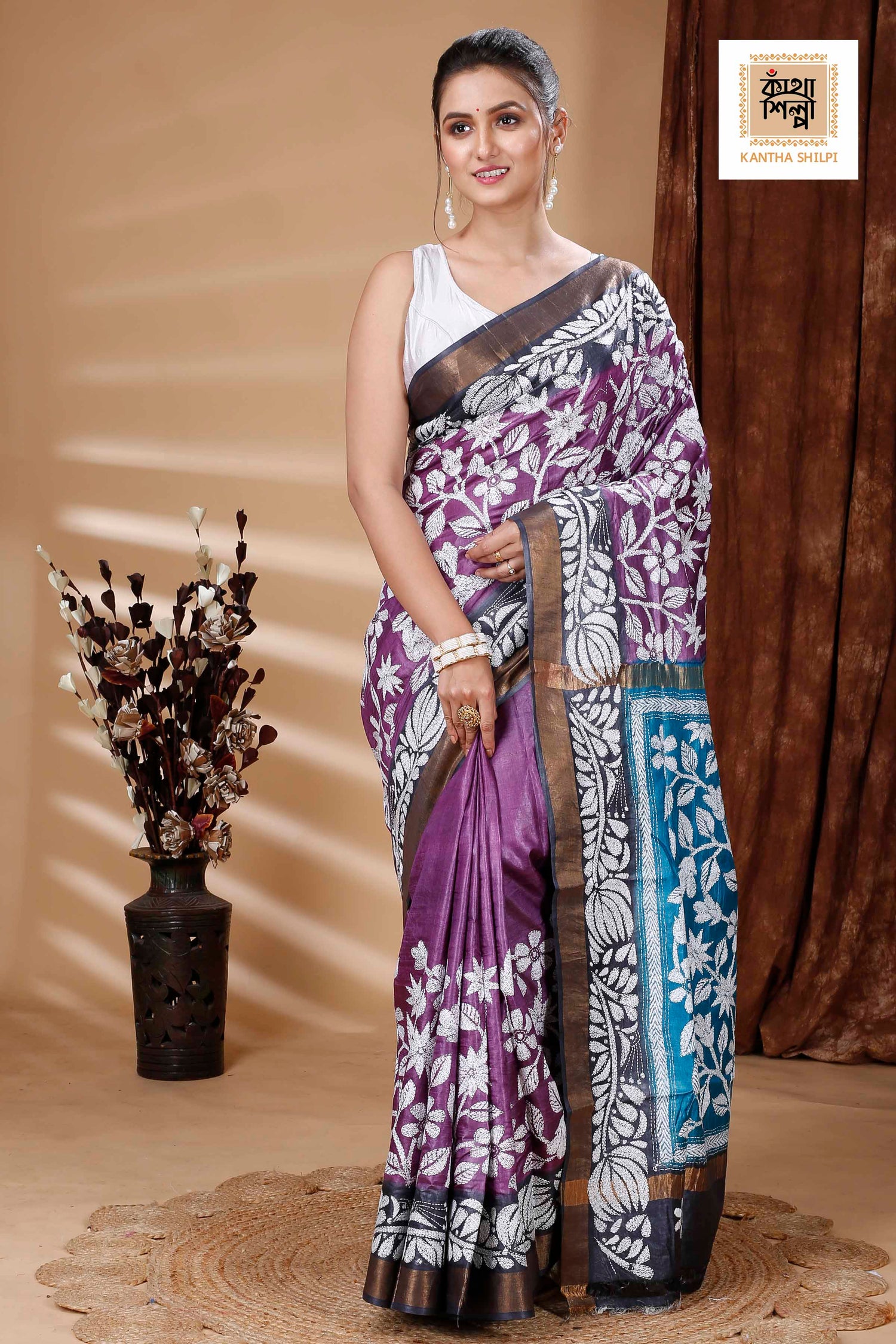 Zori Border Pure Dye Tussar Kantha Stitch Saree