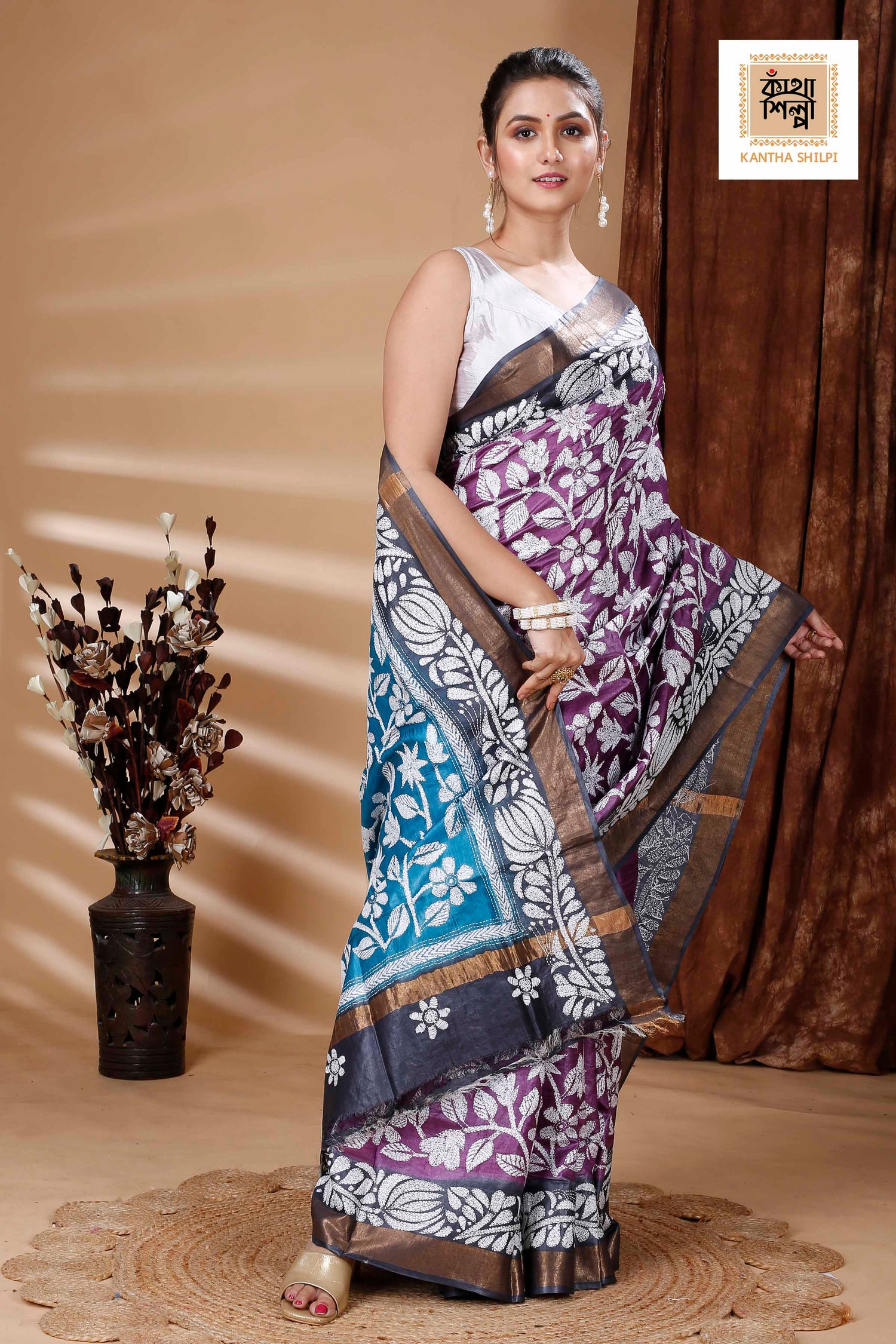 Zori Border Pure Dye Tussar Kantha Stitch Saree