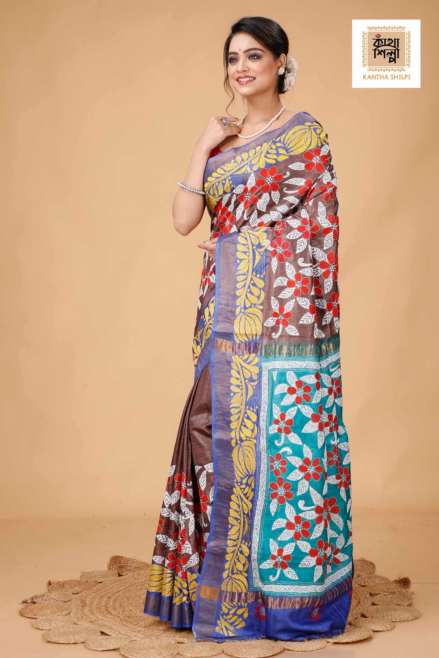 Zori Border Pure Dye Tussar Kantha Stitch Saree