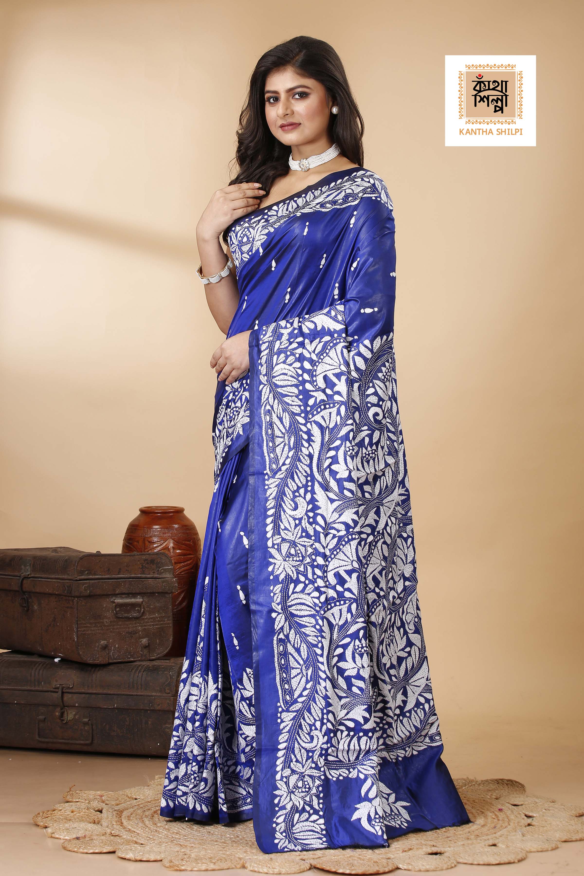 Pure Bangalore Silk White Color Thread Work Lotus Kantha Stitch Saree