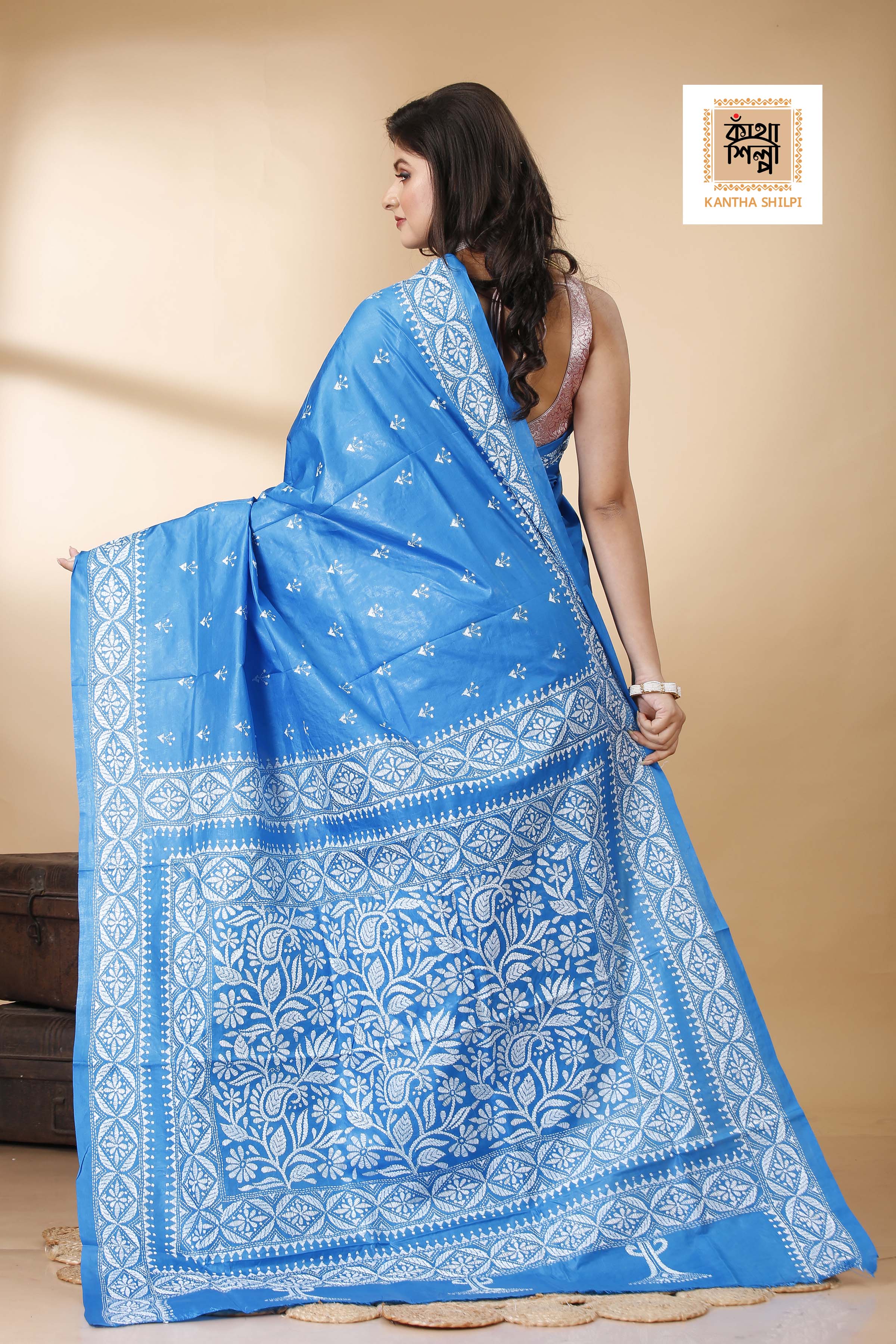 Pure Bangalore Silk White Color Thread Work Floral Design Kantha Stitch Saree