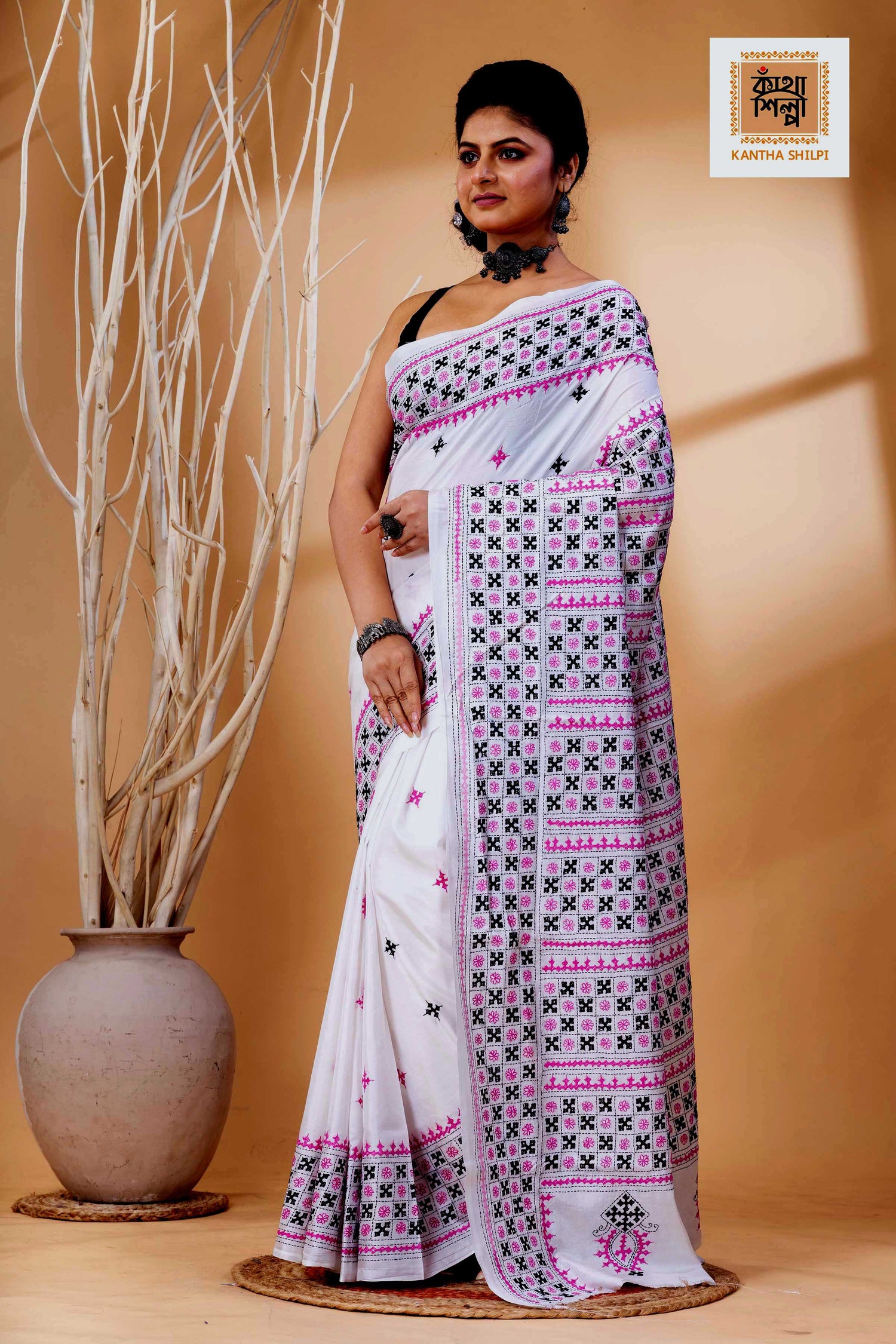 White Bangalore Silk Black Pink Thread Work Gujrati Stitch Saree