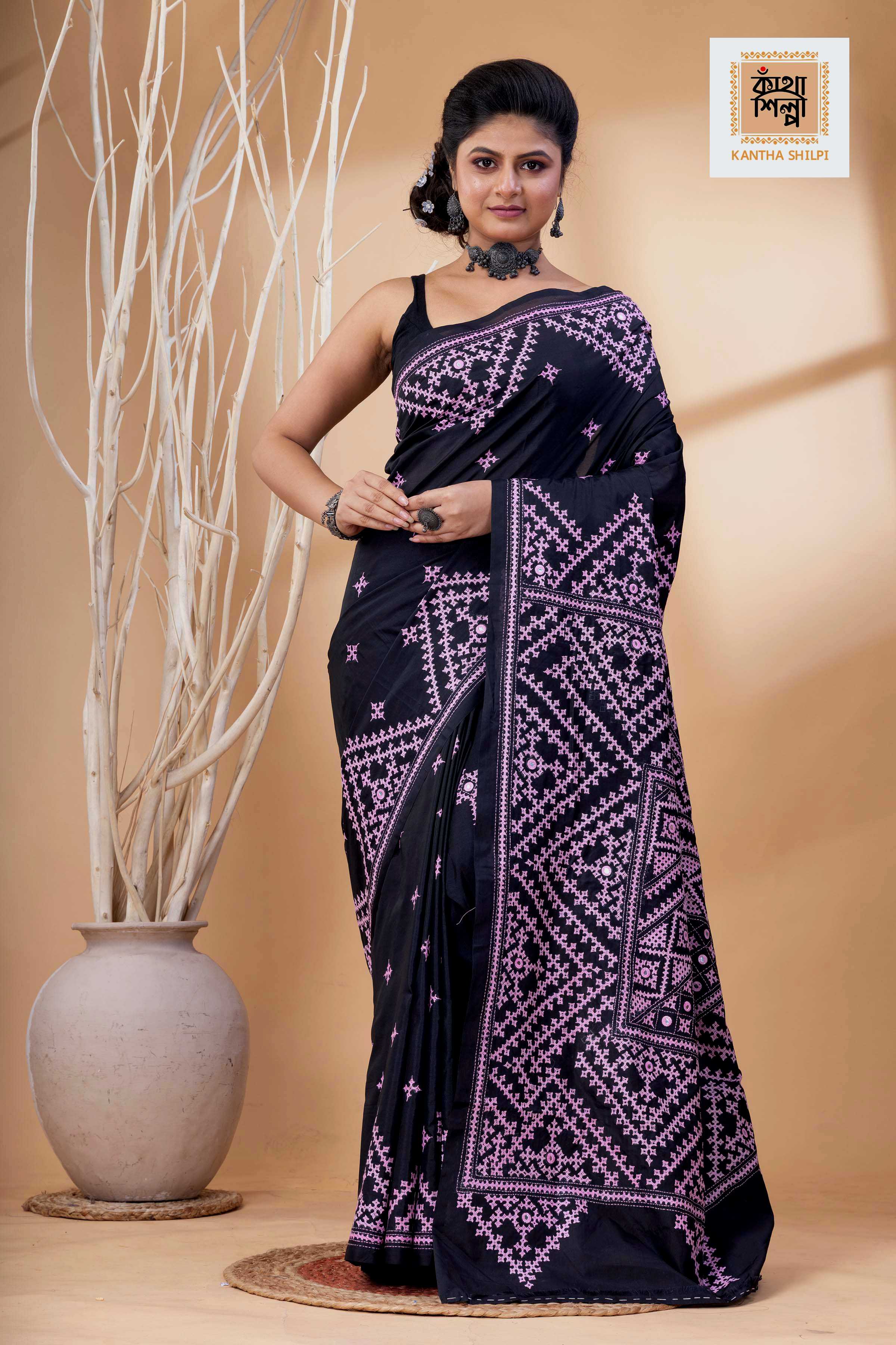 Black Bangalore Silk Pink Thread Work Gujrati Stitch Saree