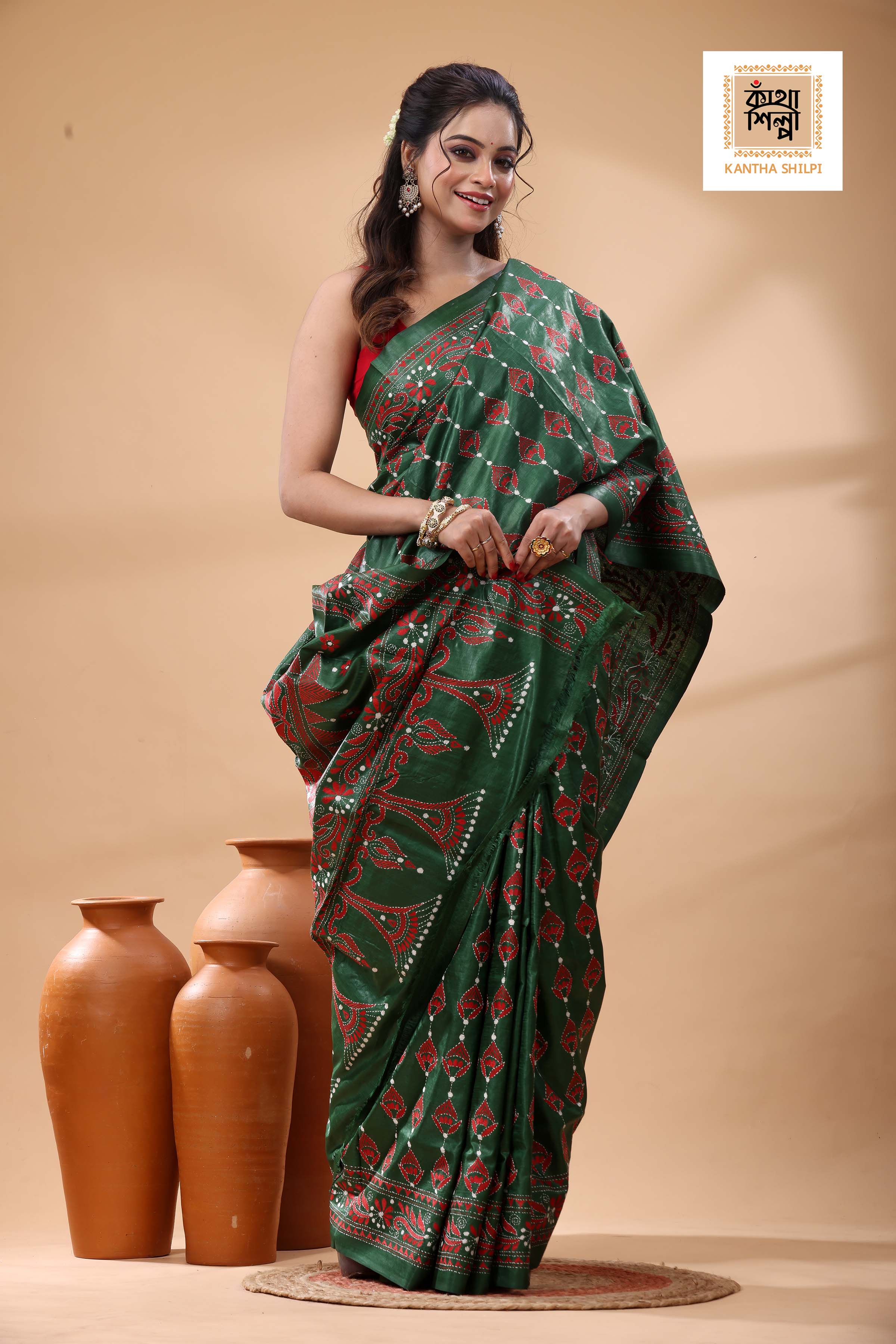 Pure Gachi Dye Tussar Red White Color Thread Work Kantha Stitch Saree
