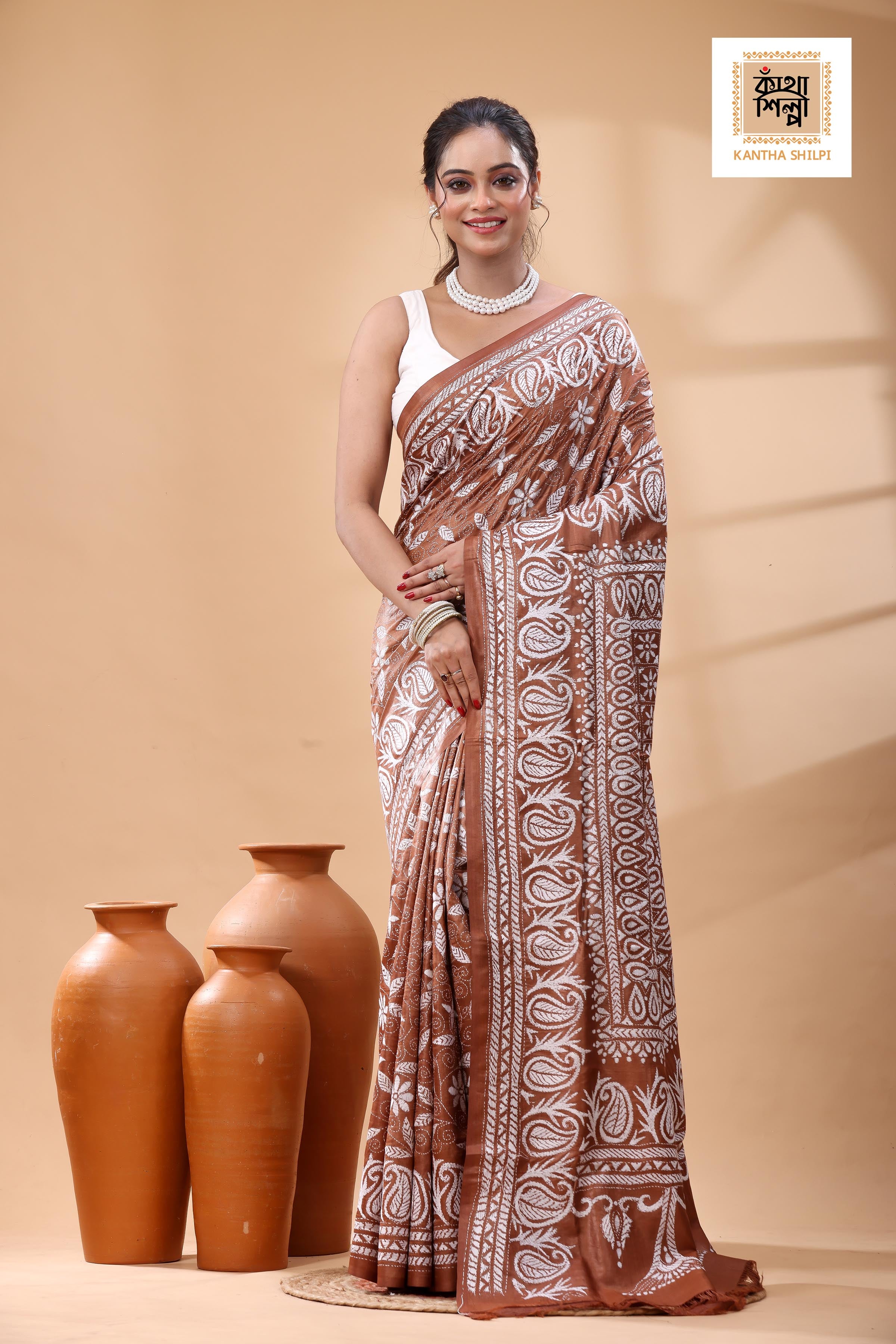 Pure Dye Gachi Tussar White Color Thread Work Kantha Stitch Saree