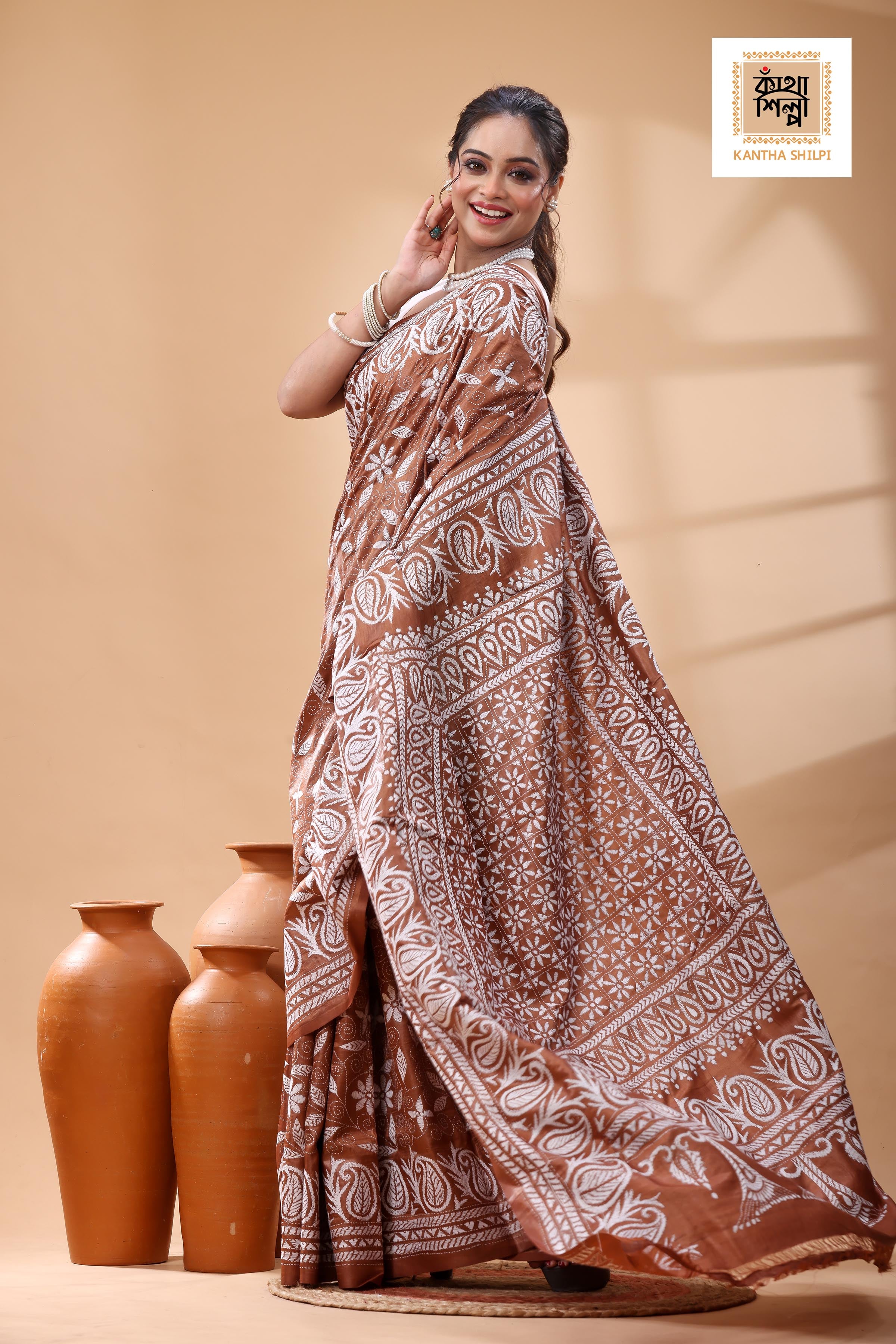 Pure Dye Gachi Tussar White Color Thread Work Kantha Stitch Saree