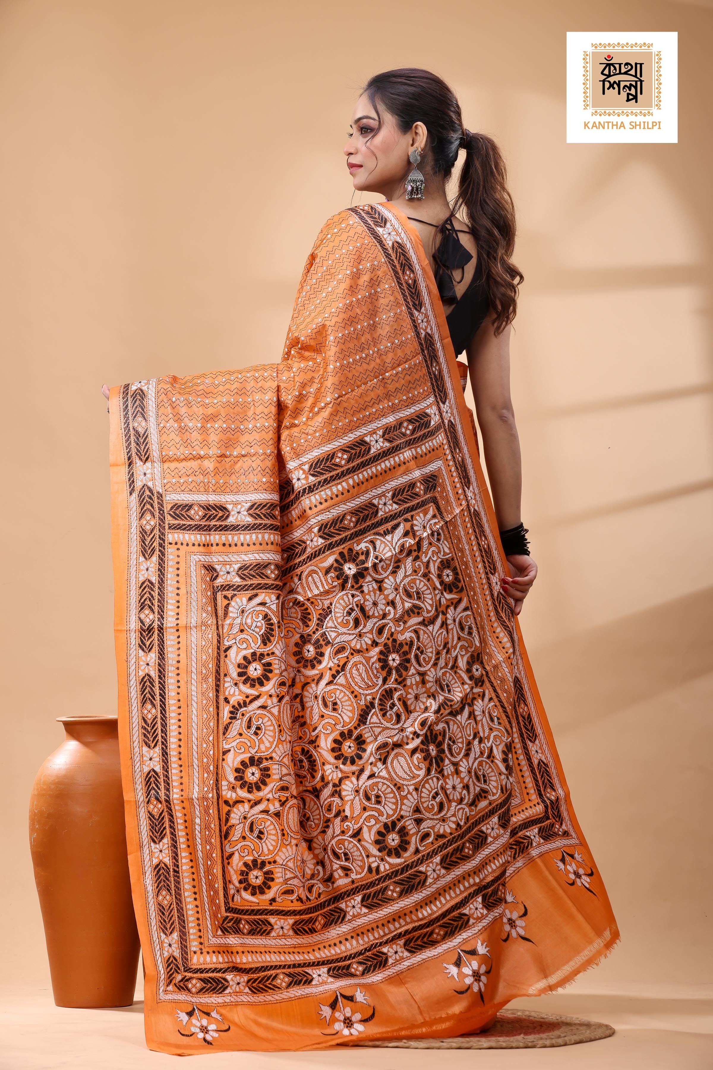 Pure Dye Gachi Tussar Black-White Color Thread Work Kantha Stitch Saree