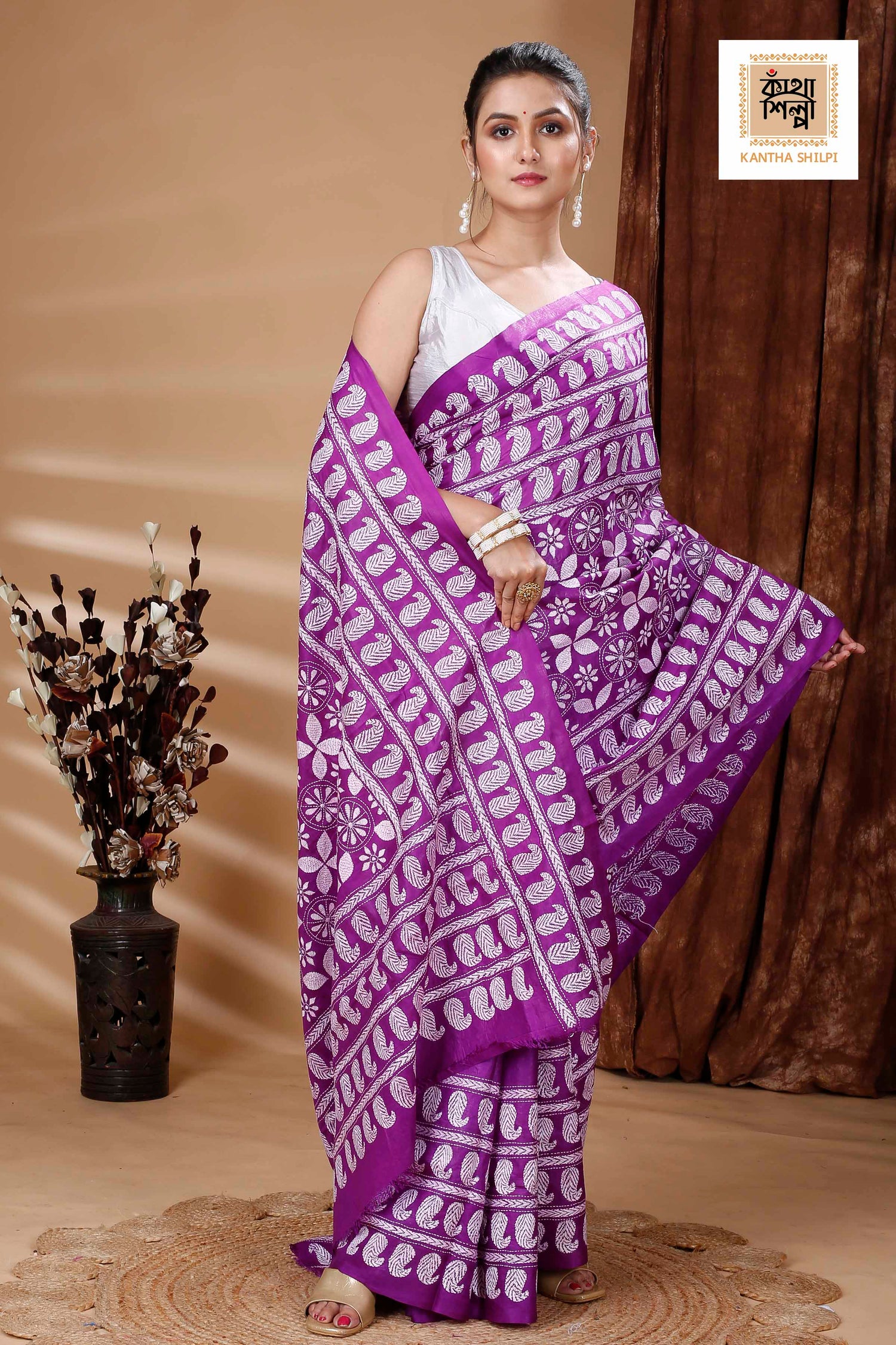 Magenta Pure Bangalore Silk White Color Thread Work Kalka Design Kantha Stitch Saree