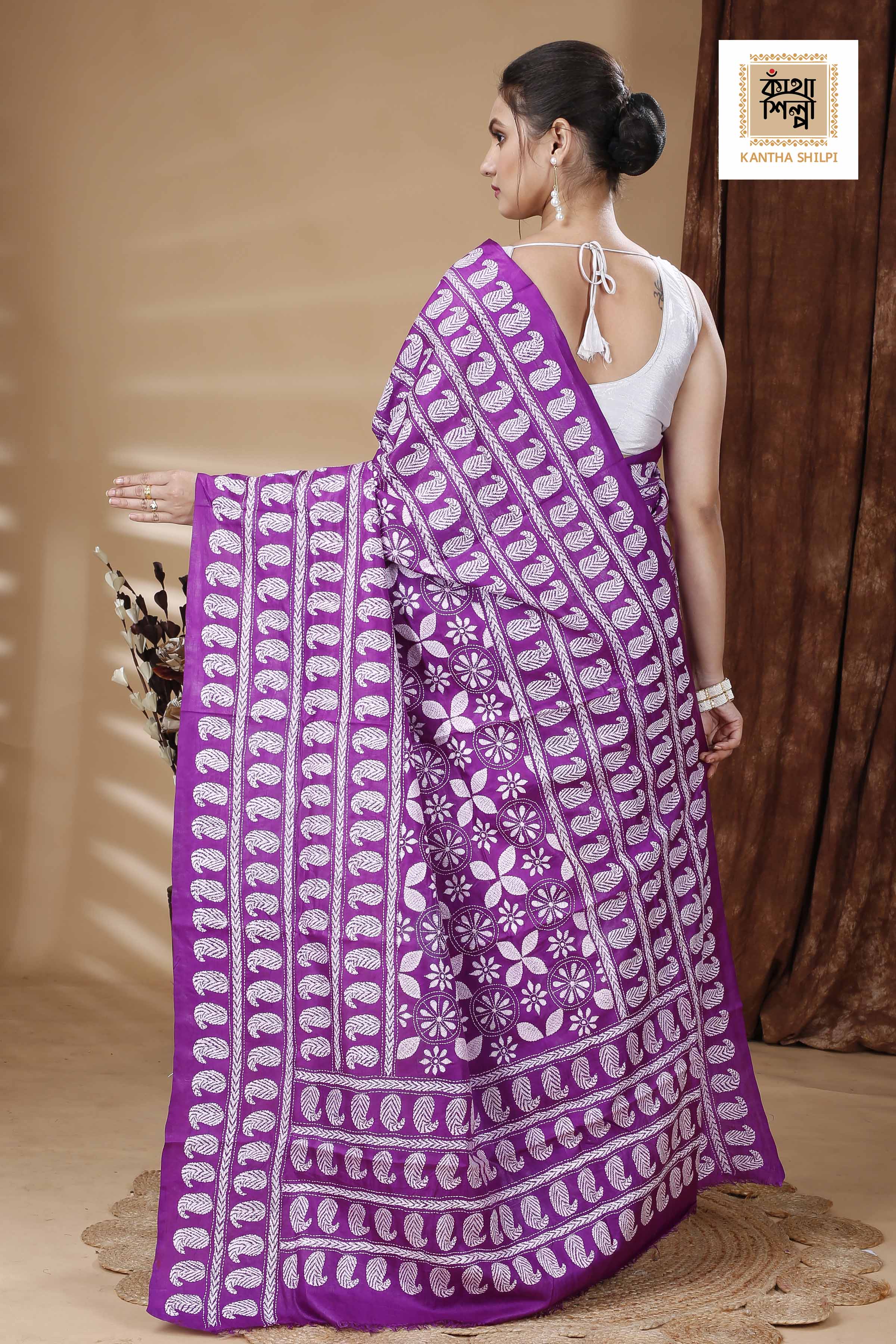 Magenta Pure Bangalore Silk White Color Thread Work Kalka Design Kantha Stitch Saree
