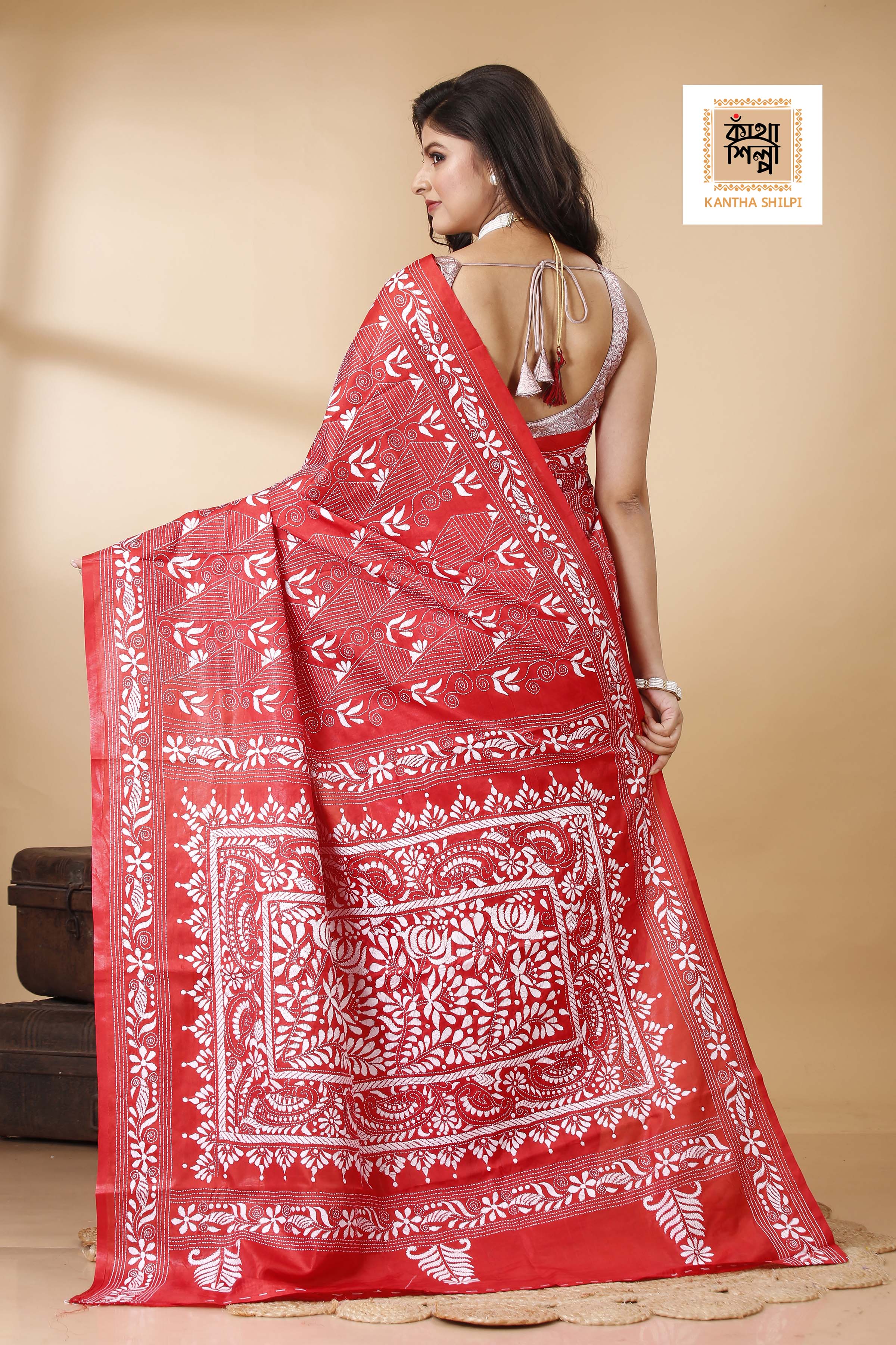Bangalore Silk White Thread Work Floral Motif Kantha Stitch Saree