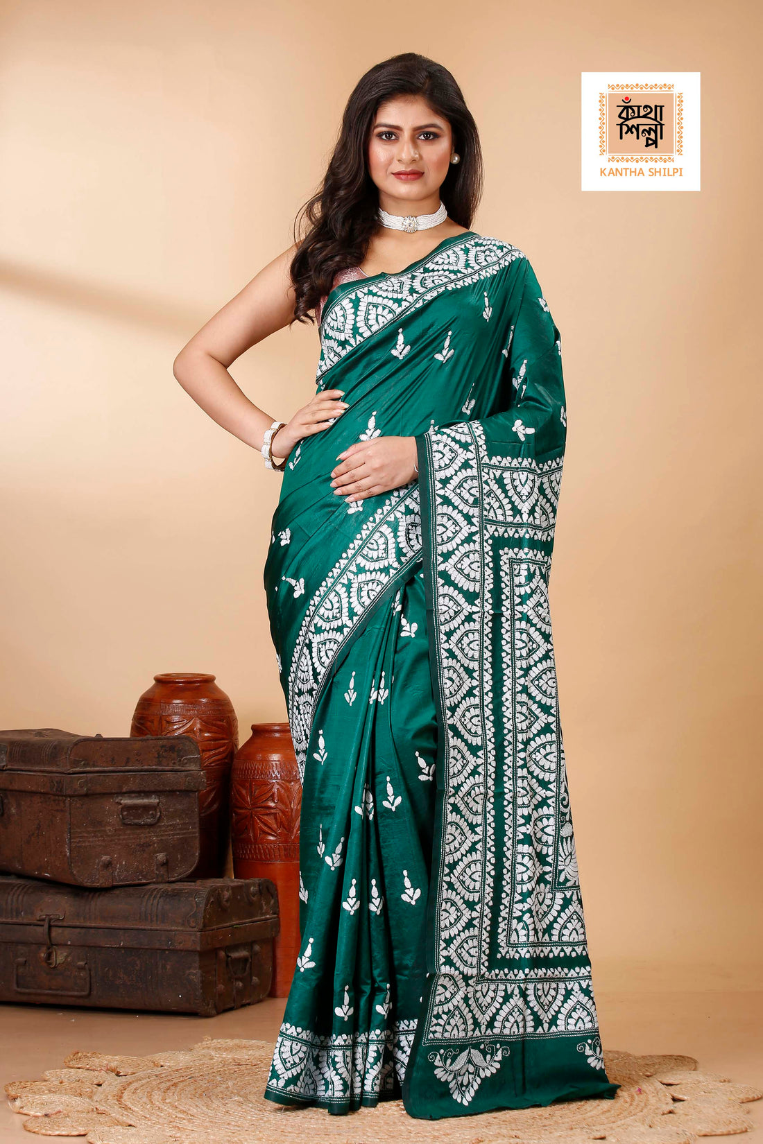 Green Pure Bangalore Silk White Color Thread Work Floral Motif Kantha Stitch Saree