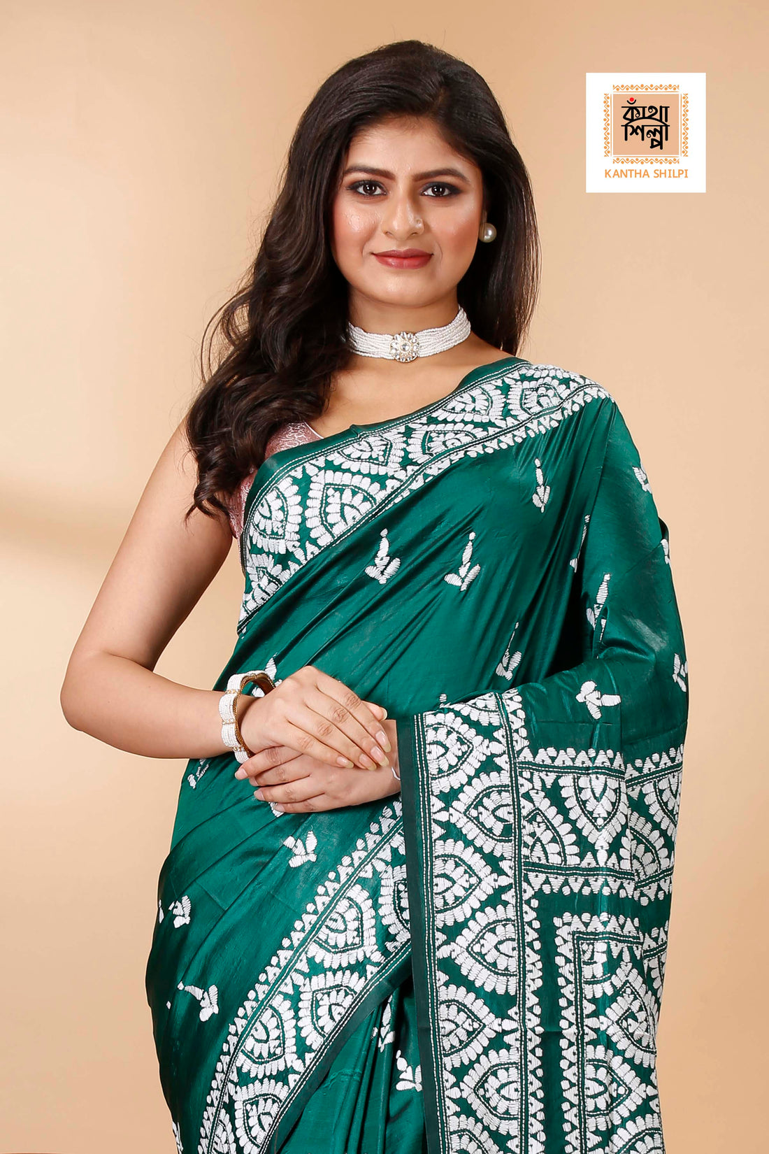 Green Pure Bangalore Silk White Color Thread Work Floral Motif Kantha Stitch Saree