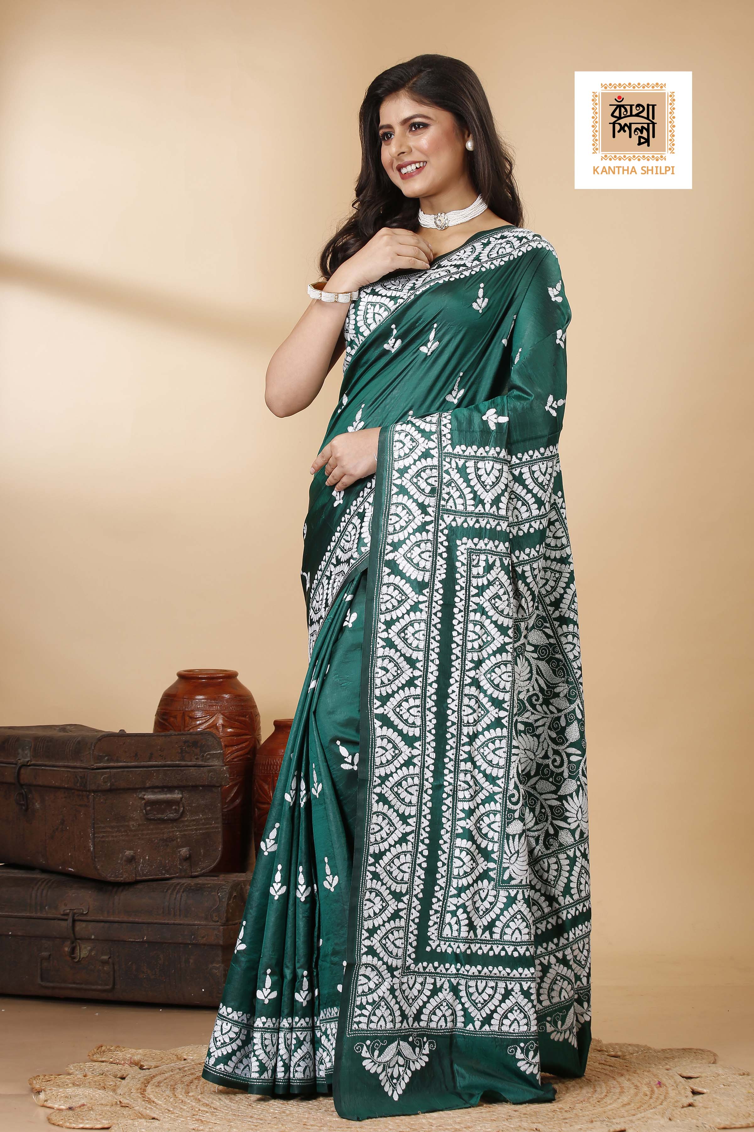 Green Pure Bangalore Silk White Color Thread Work Floral Motif Kantha Stitch Saree