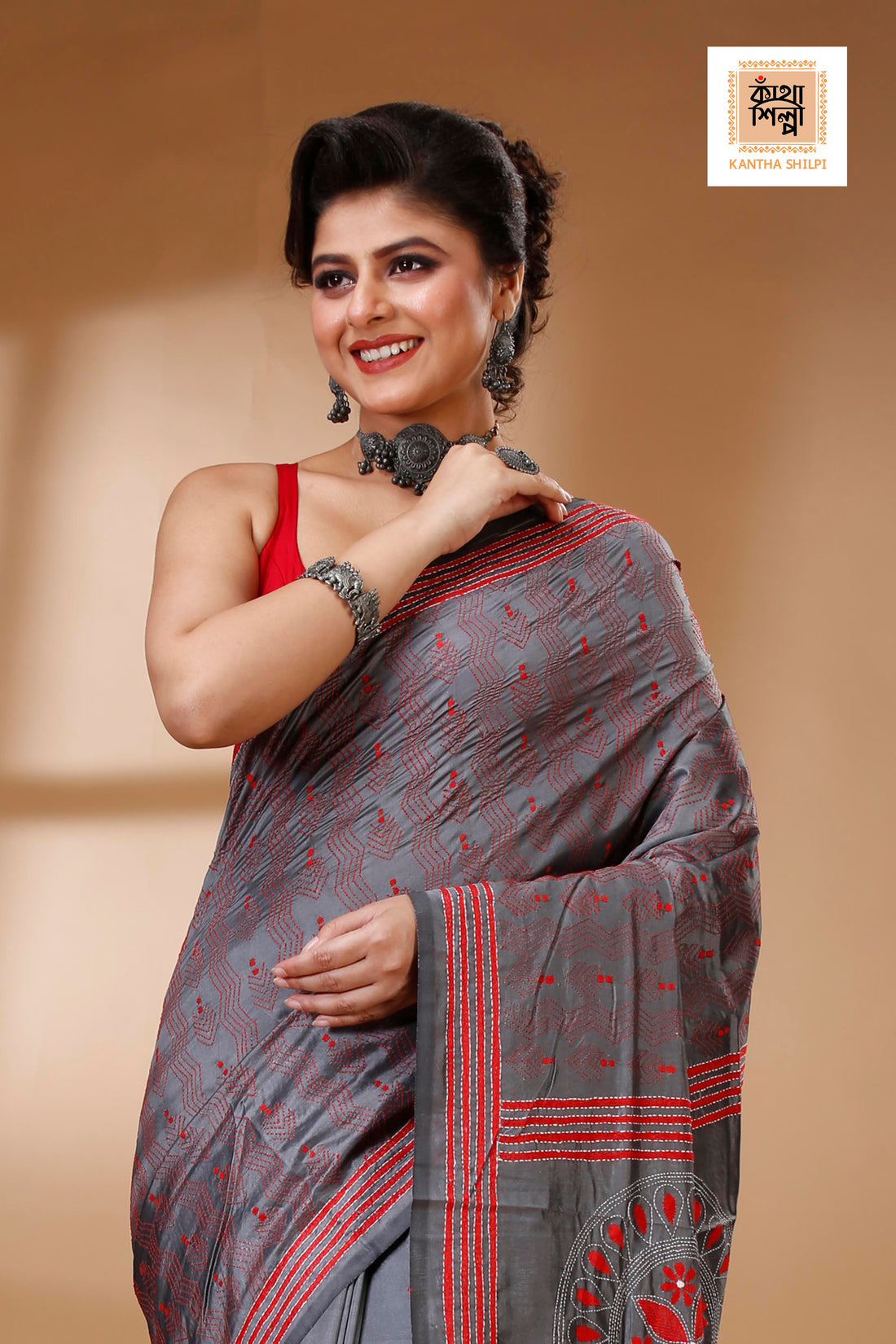 Gray Color Bangalore Silk Red White color Thread Work Kantha Stitch Saree