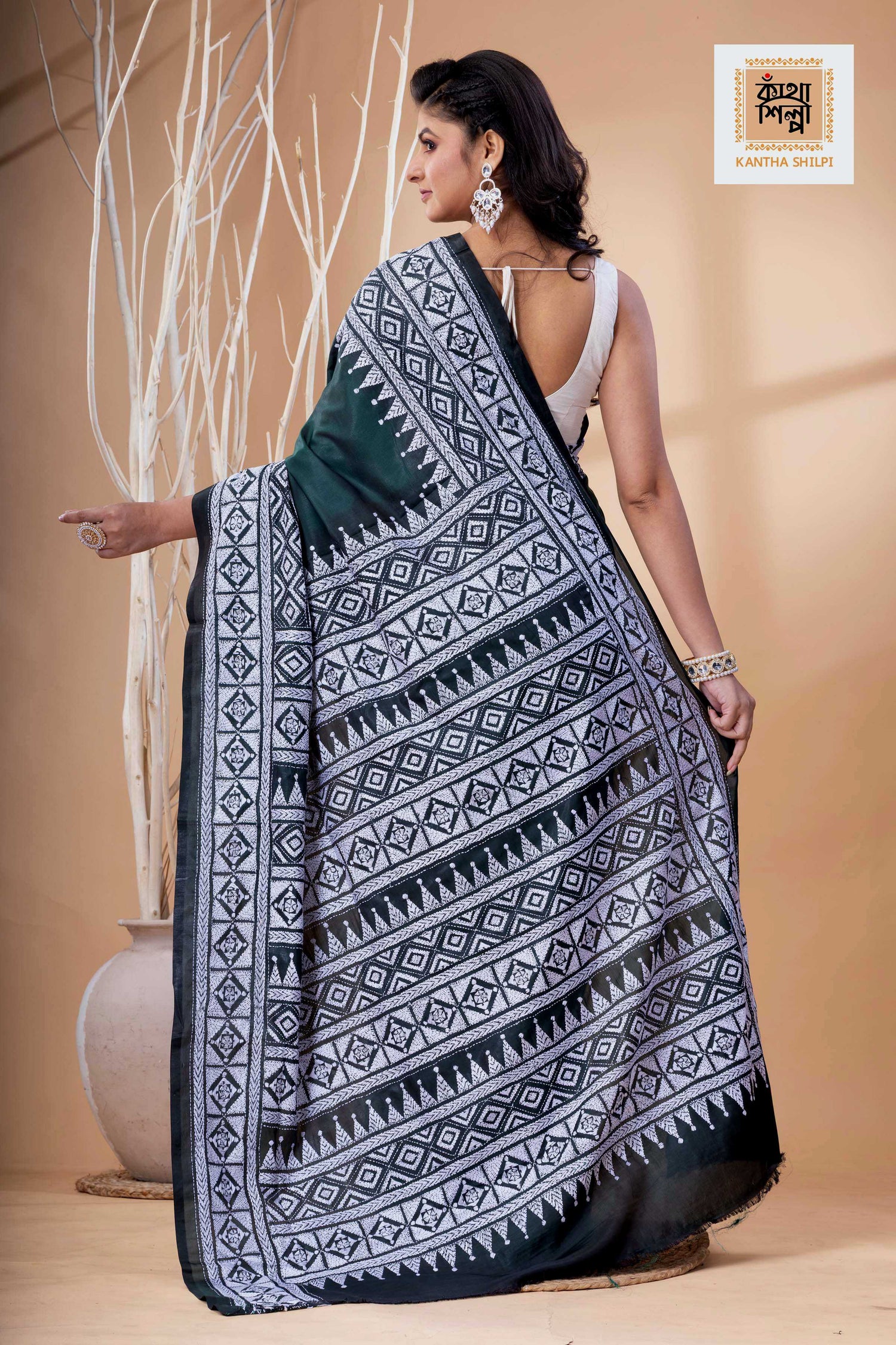 Green Color Bangalore Silk White Color Thread Work Kantha Stitch Saree