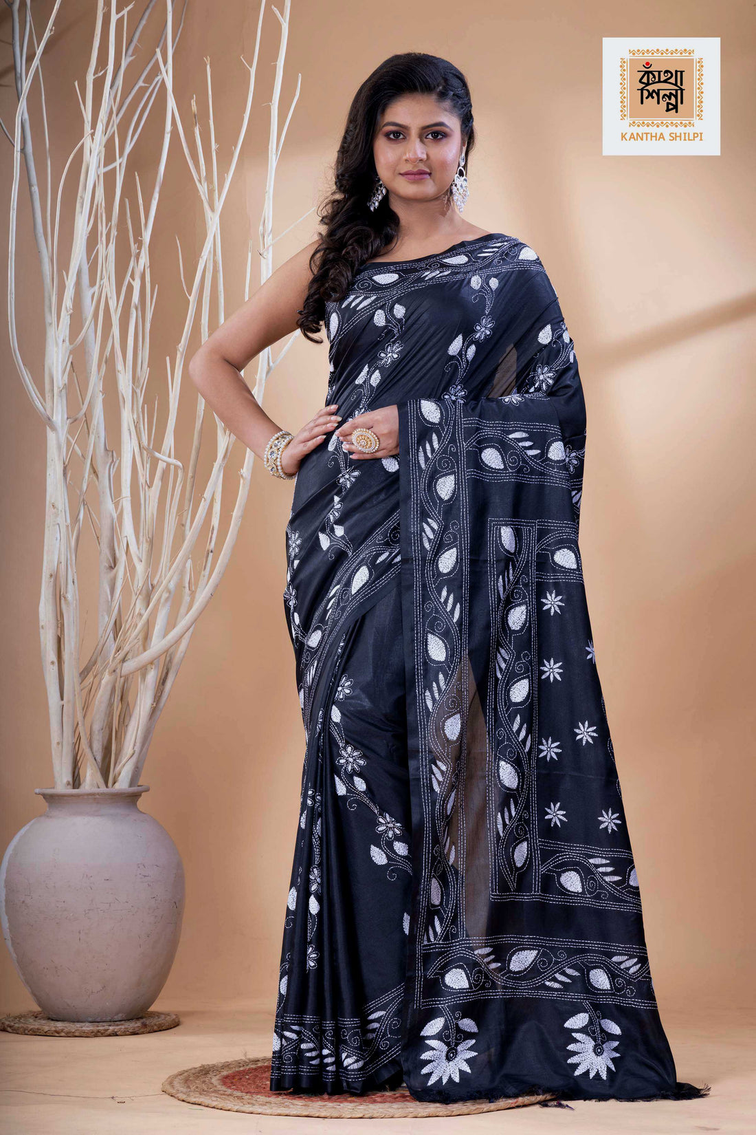 Black Color Bangalore Silk White Color Thread Work Kantha Stitch Saree