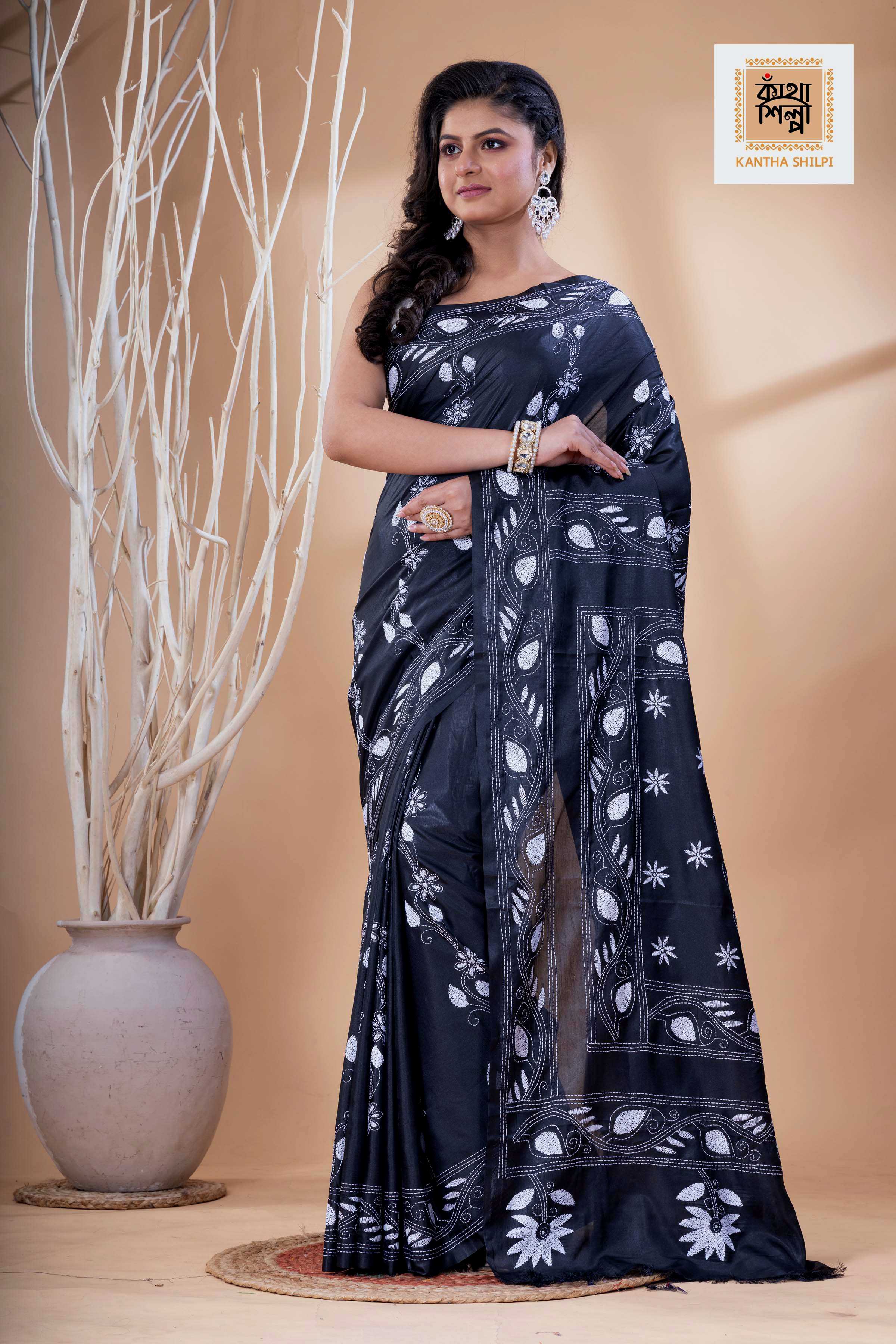 Black Color Bangalore Silk White Color Thread Work Kantha Stitch Saree