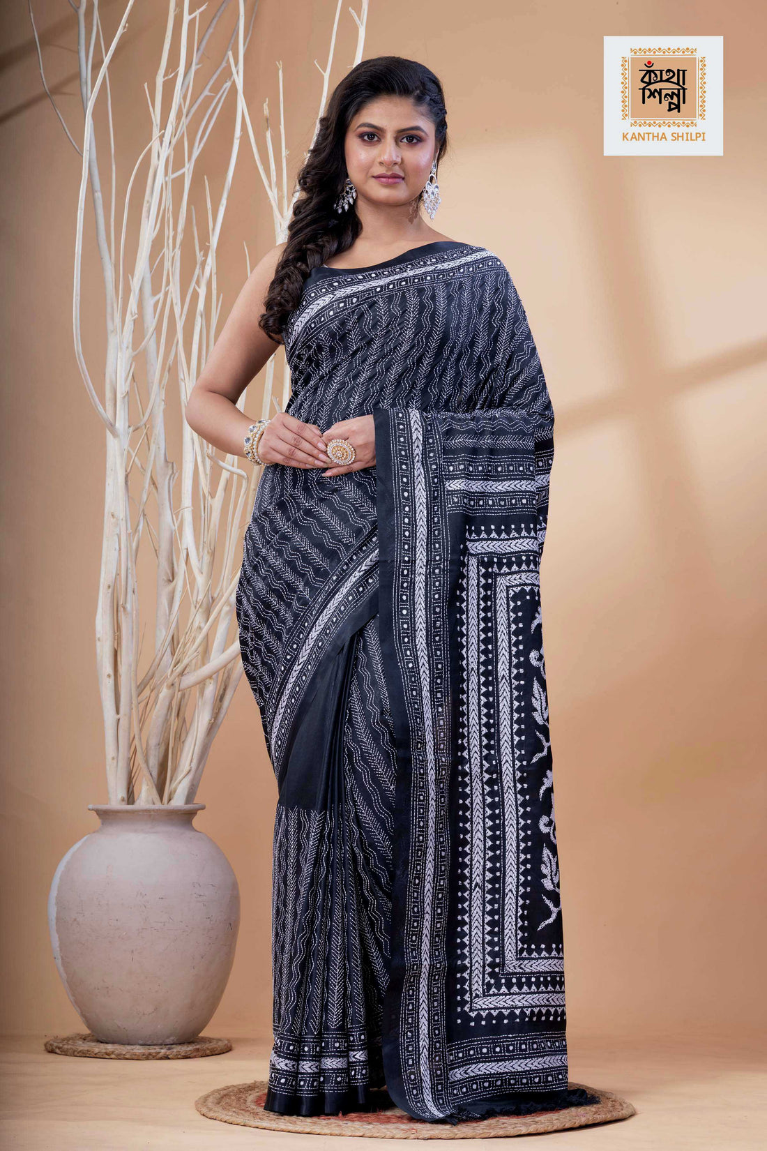 Black Color Bangalore Silk White Color Thread Work Kantha Stitch Saree
