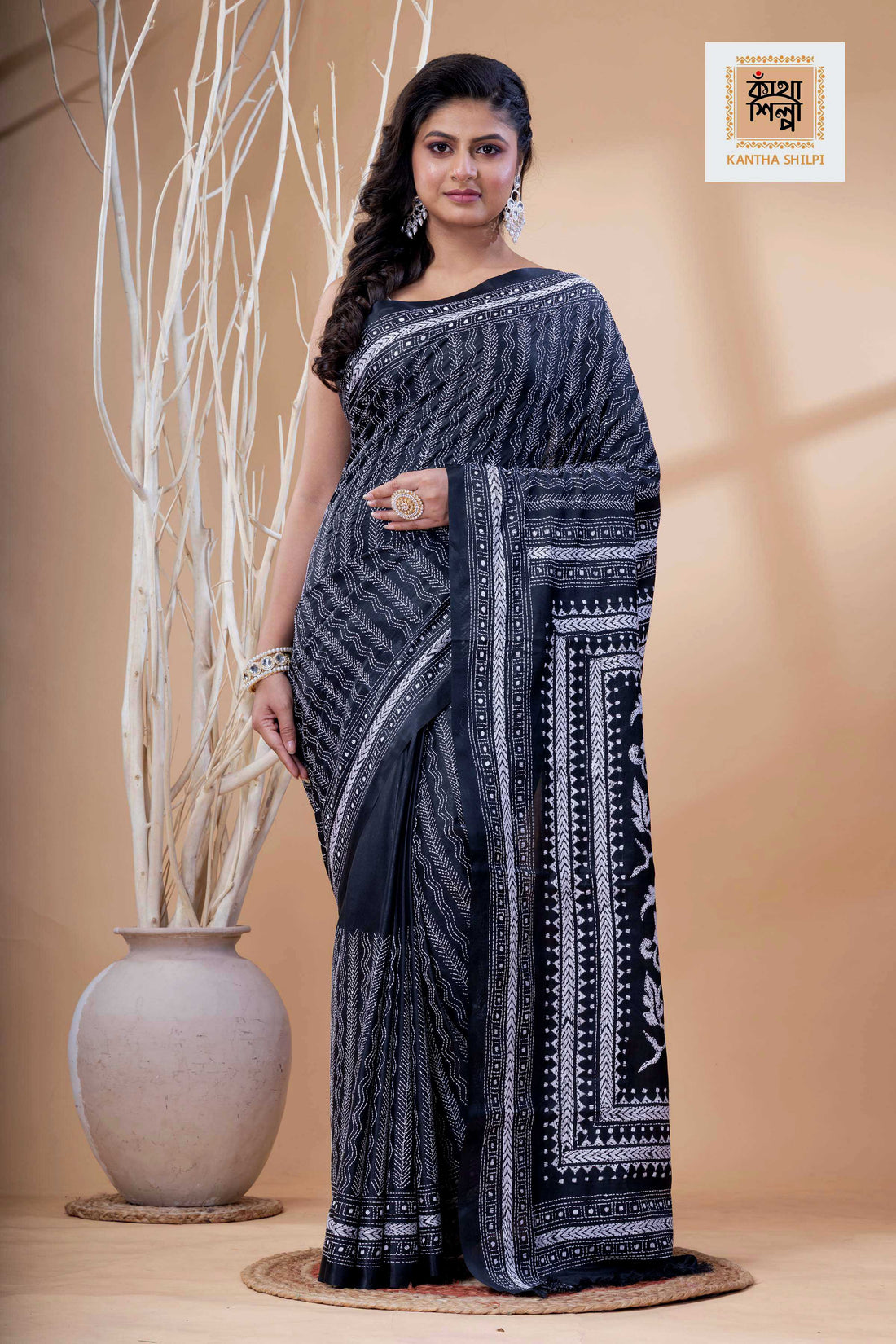 Black Color Bangalore Silk White Color Thread Work Kantha Stitch Saree