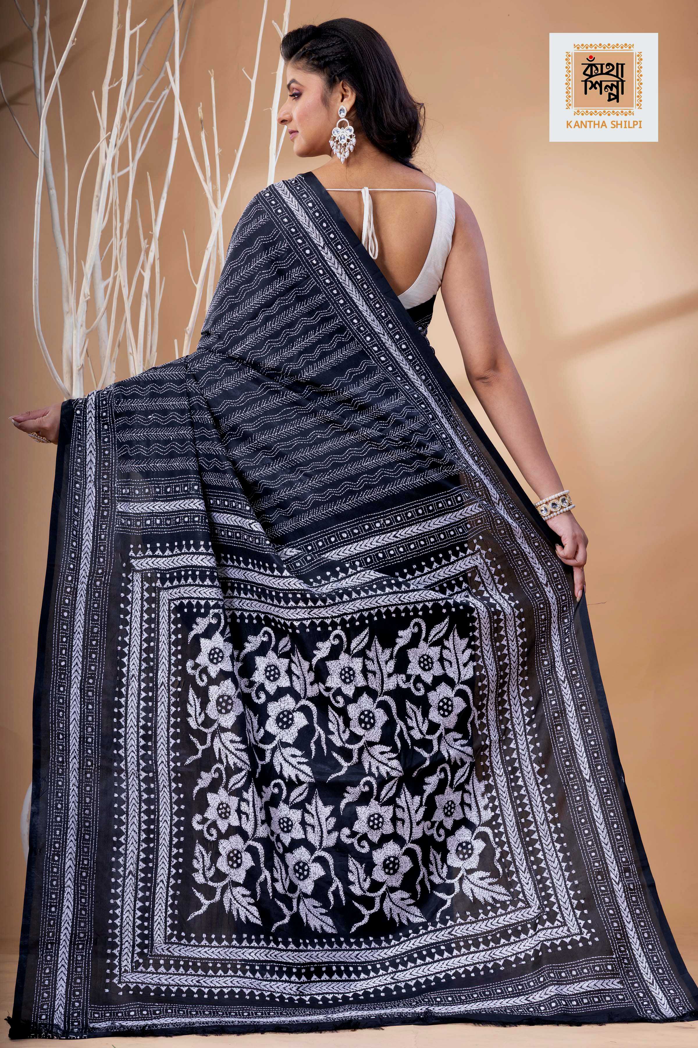 Black Color Bangalore Silk White Color Thread Work Kantha Stitch Saree