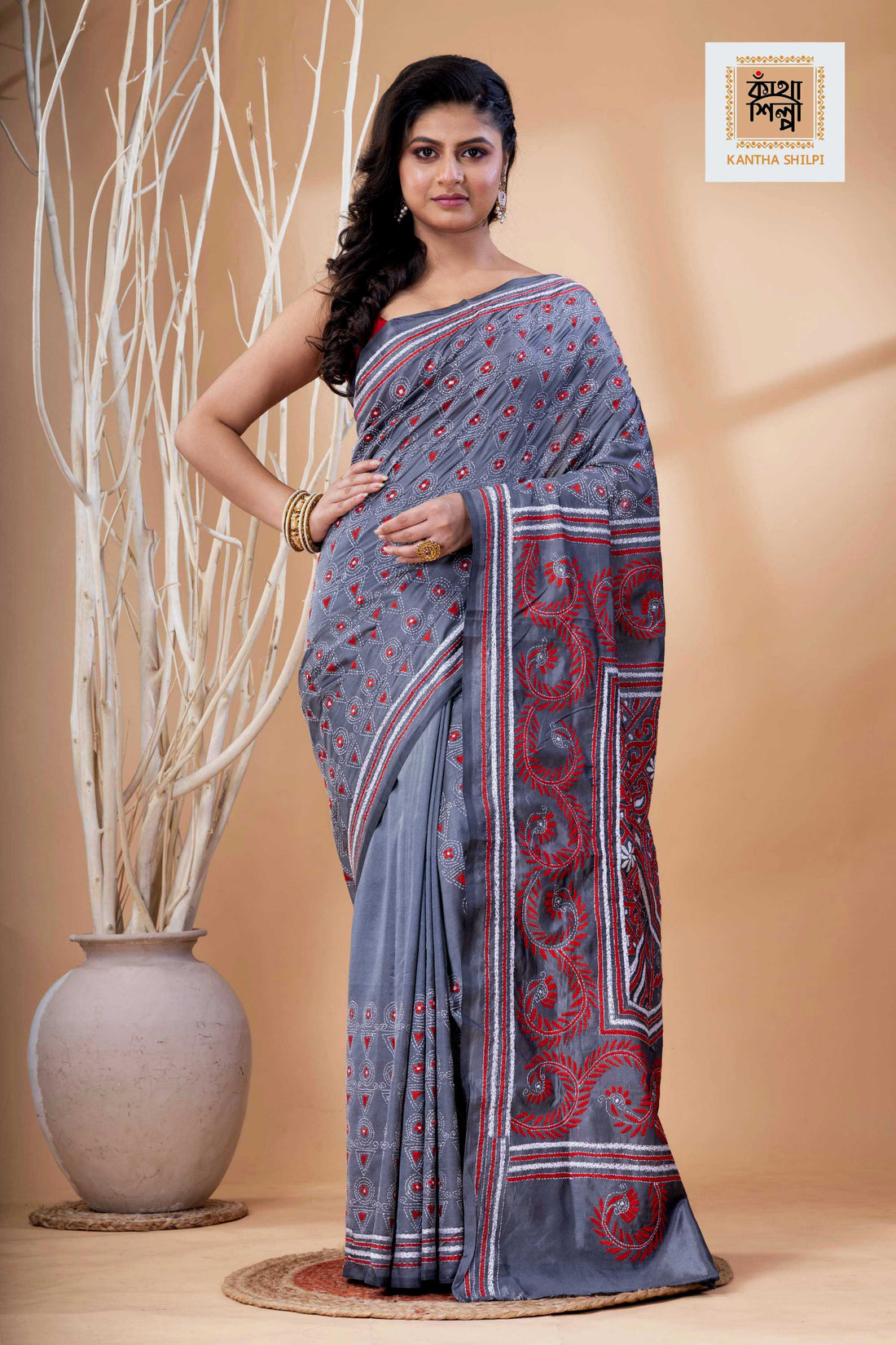 Stil Gray Color Bangalore Silk Red-White Color Thread Work Kantha Stitch Saree