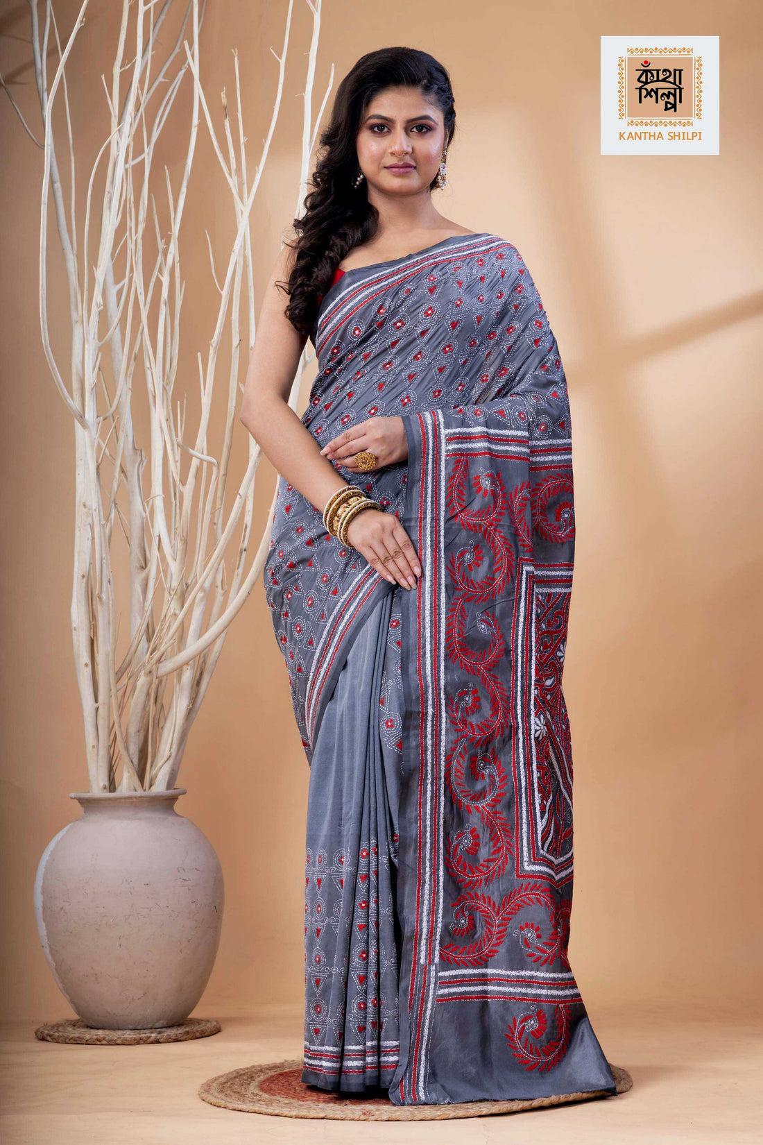 Stil Gray Color Bangalore Silk Red-White Color Thread Work Kantha Stitch Saree