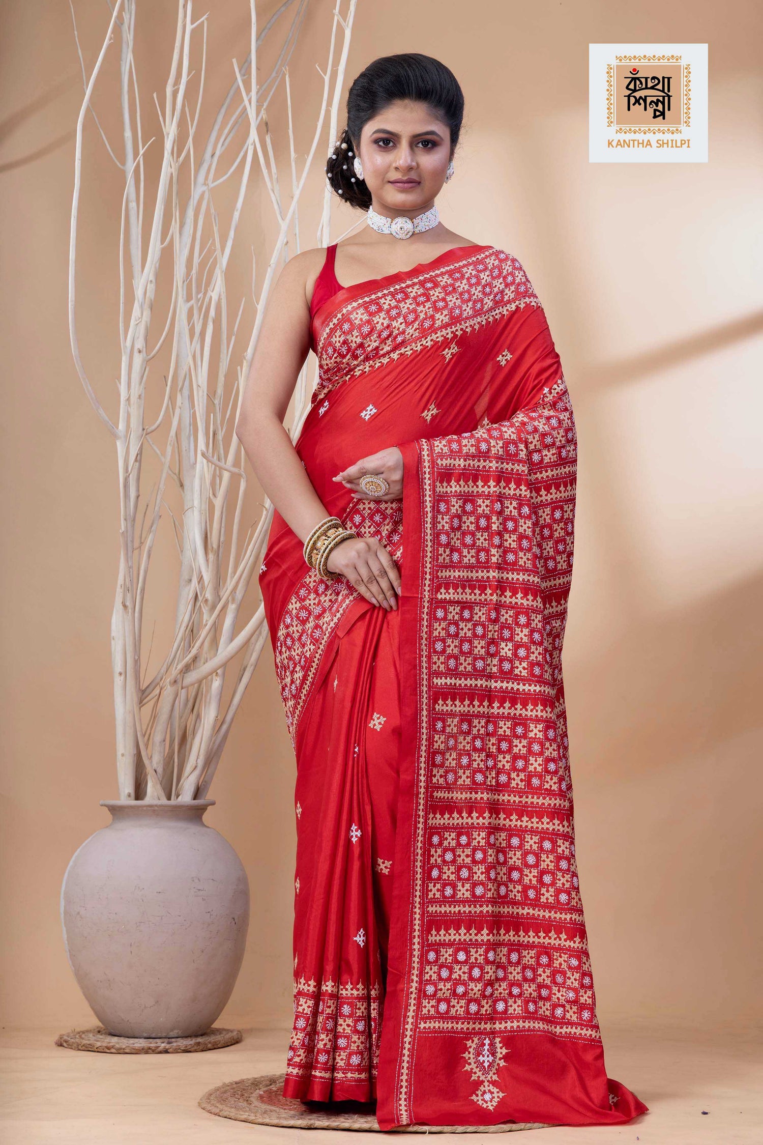 Red Bangalore Silk Beige-White Thread Work Gujrati Stitch Saree