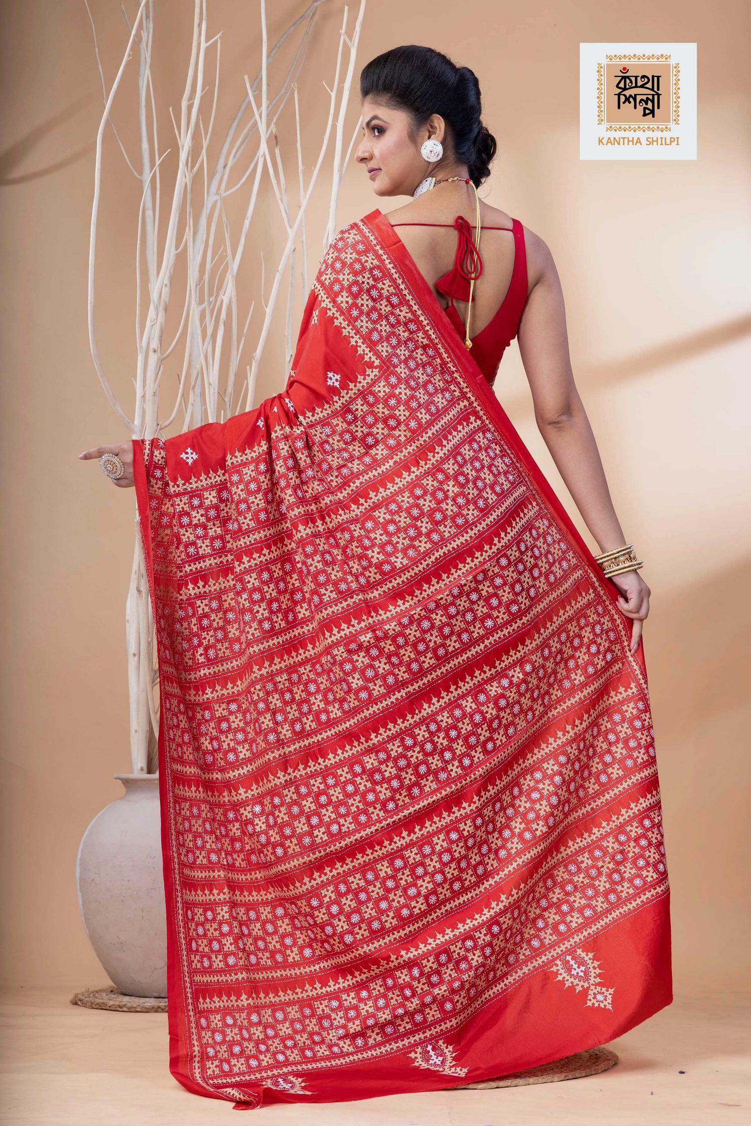 Red Bangalore Silk Beige-White Thread Work Gujrati Stitch Saree