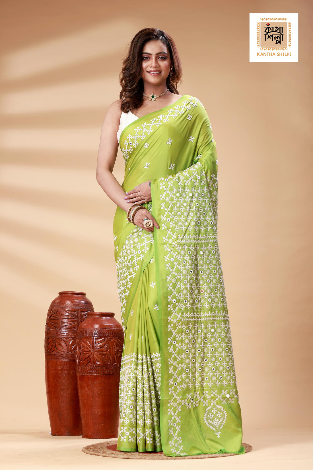 Parrot Green Bangalore Silk White color Thread Work Gujrati Stitch Saree