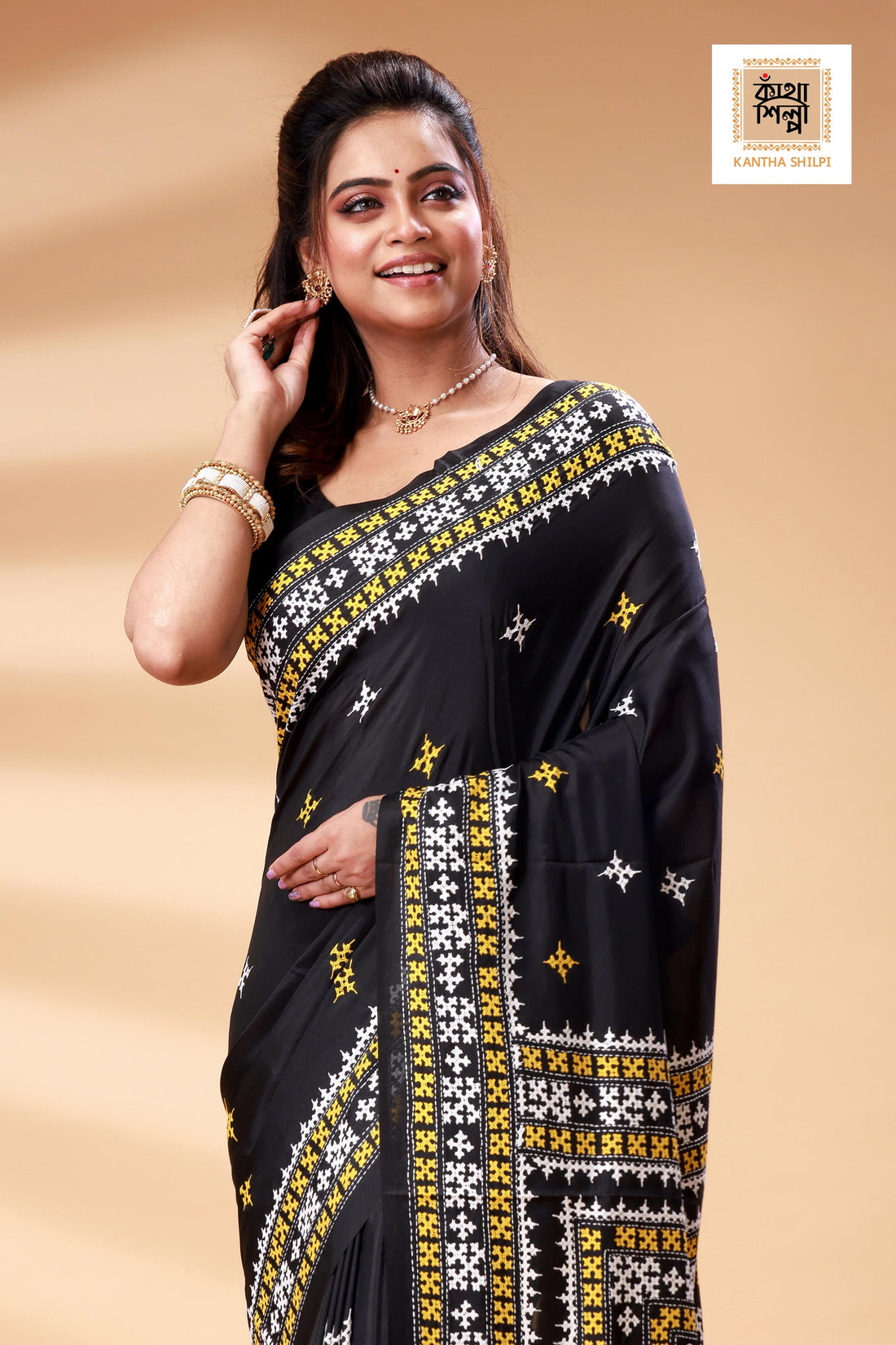 Black Bangalore Silk White-yellow color Thread Work Gujrati Stitch Saree