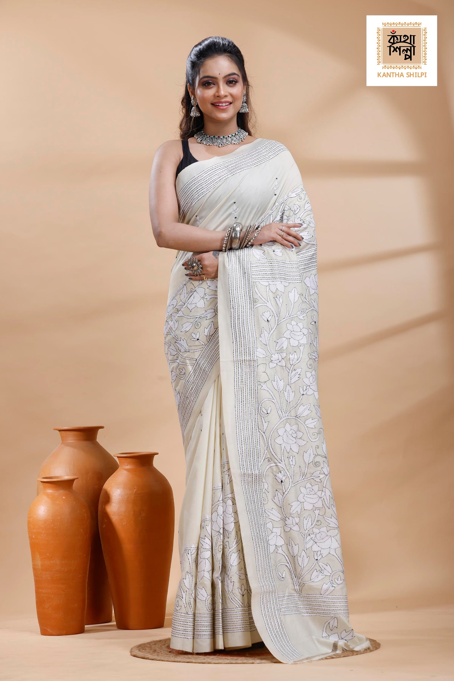 Tussar Black-White Color Thread Work Flower Motif Kantha Stitch Saree