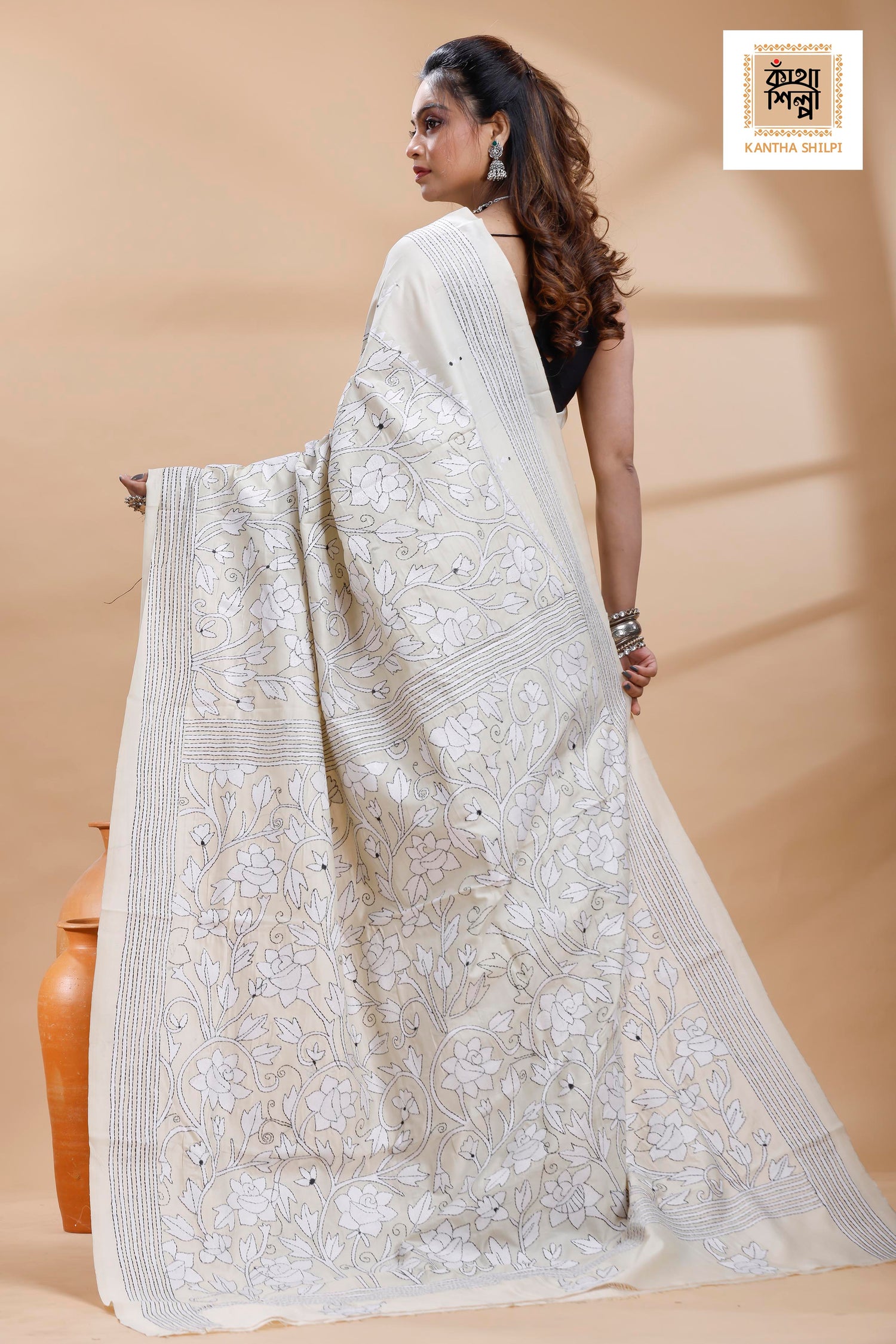 Tussar Black-White Color Thread Work Flower Motif Kantha Stitch Saree