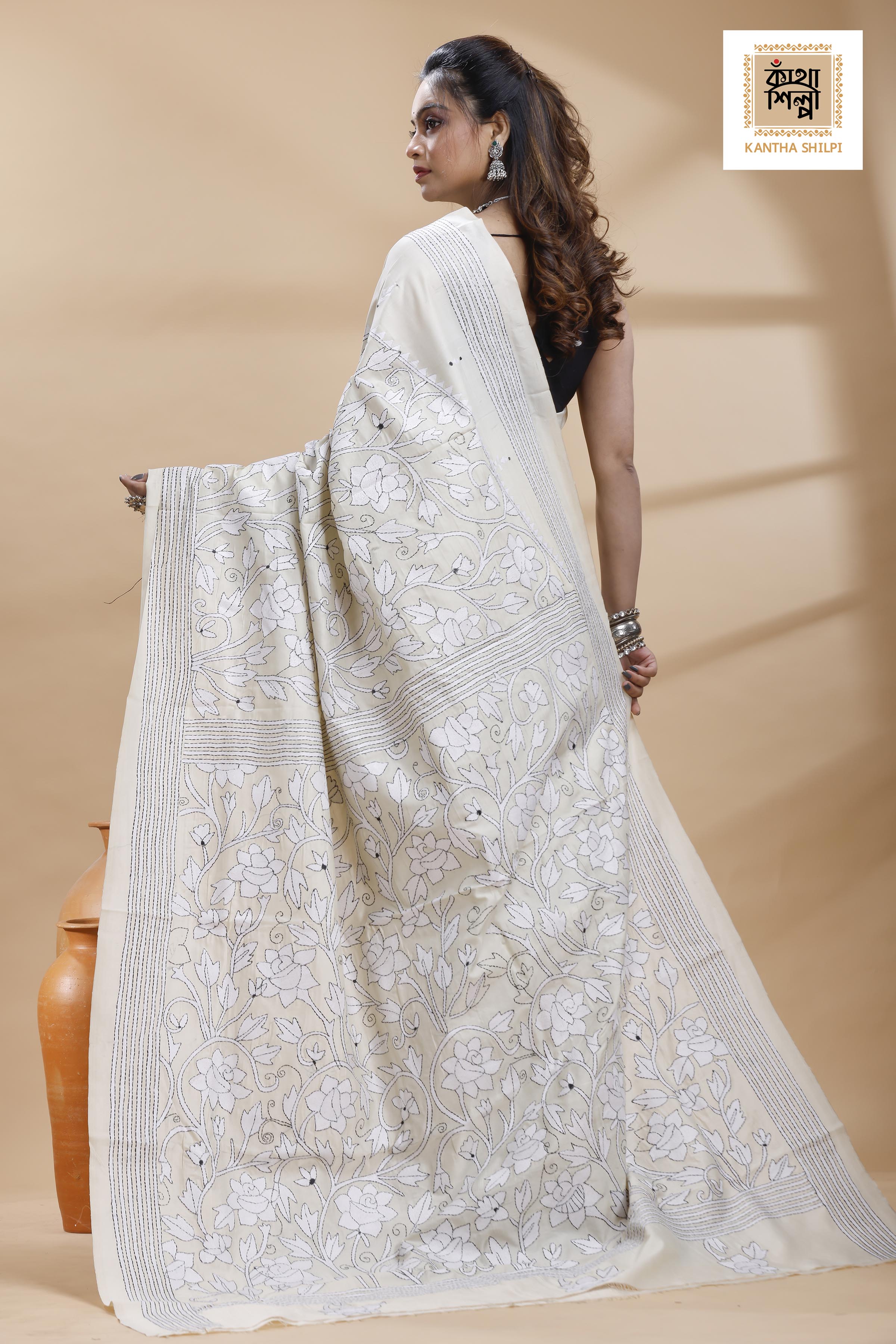 Tussar Black-White Color Thread Work Flower Motif Kantha Stitch Saree