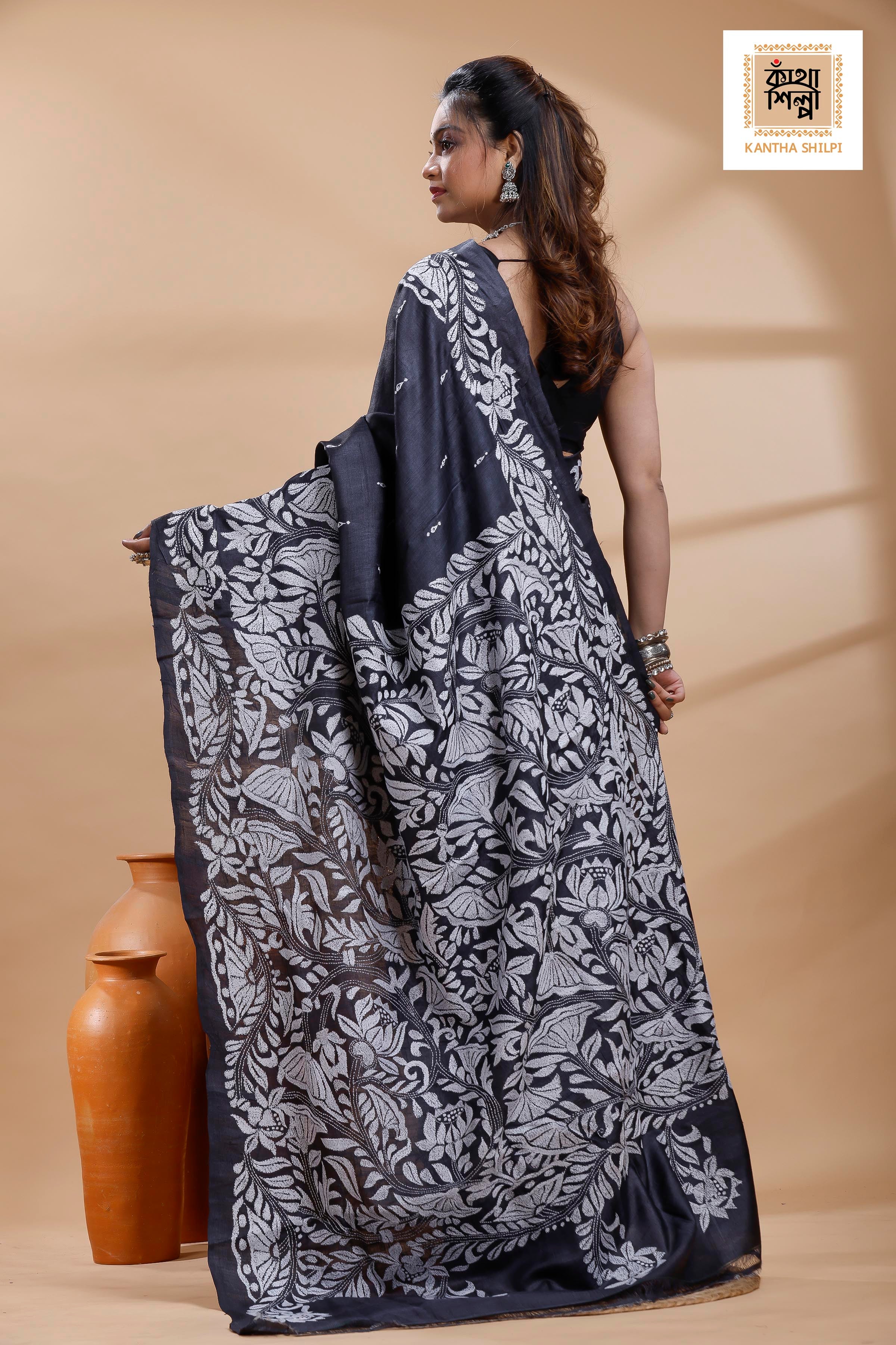 Pure Gachi Black Dye Tussar White Color Thread Work Lotus Motif Kantha Stitch Saree