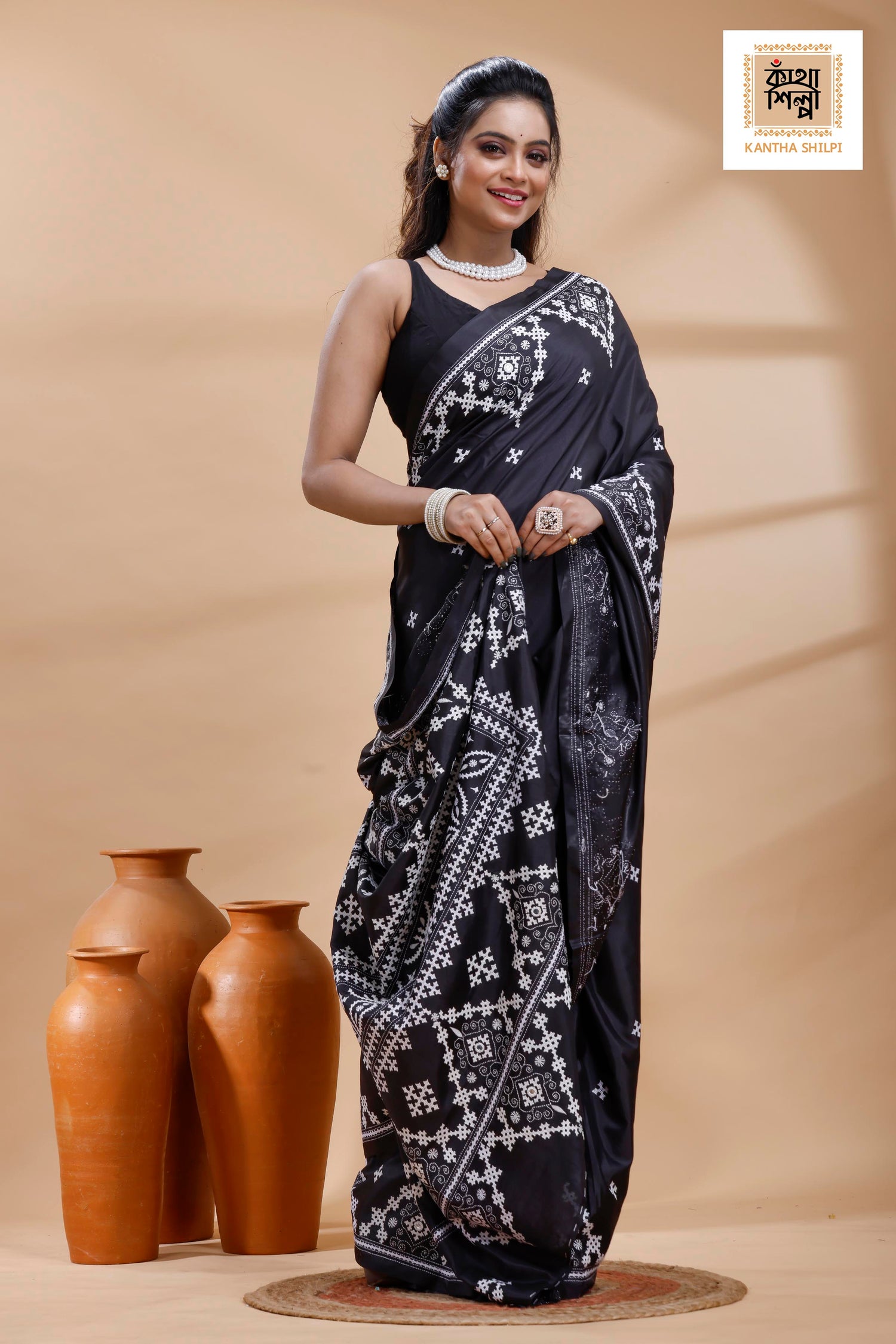 Black Bangalore Silk White Color Thread Work Gujrati Stitch Saree