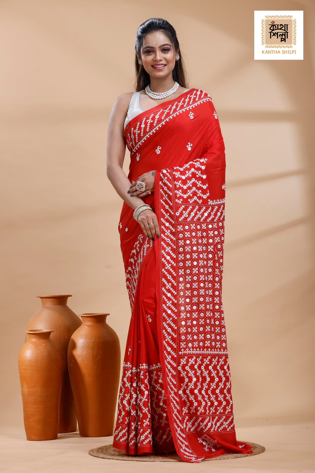 Red Bangalore Silk White Color Thread Work Gujrati Stitch Saree