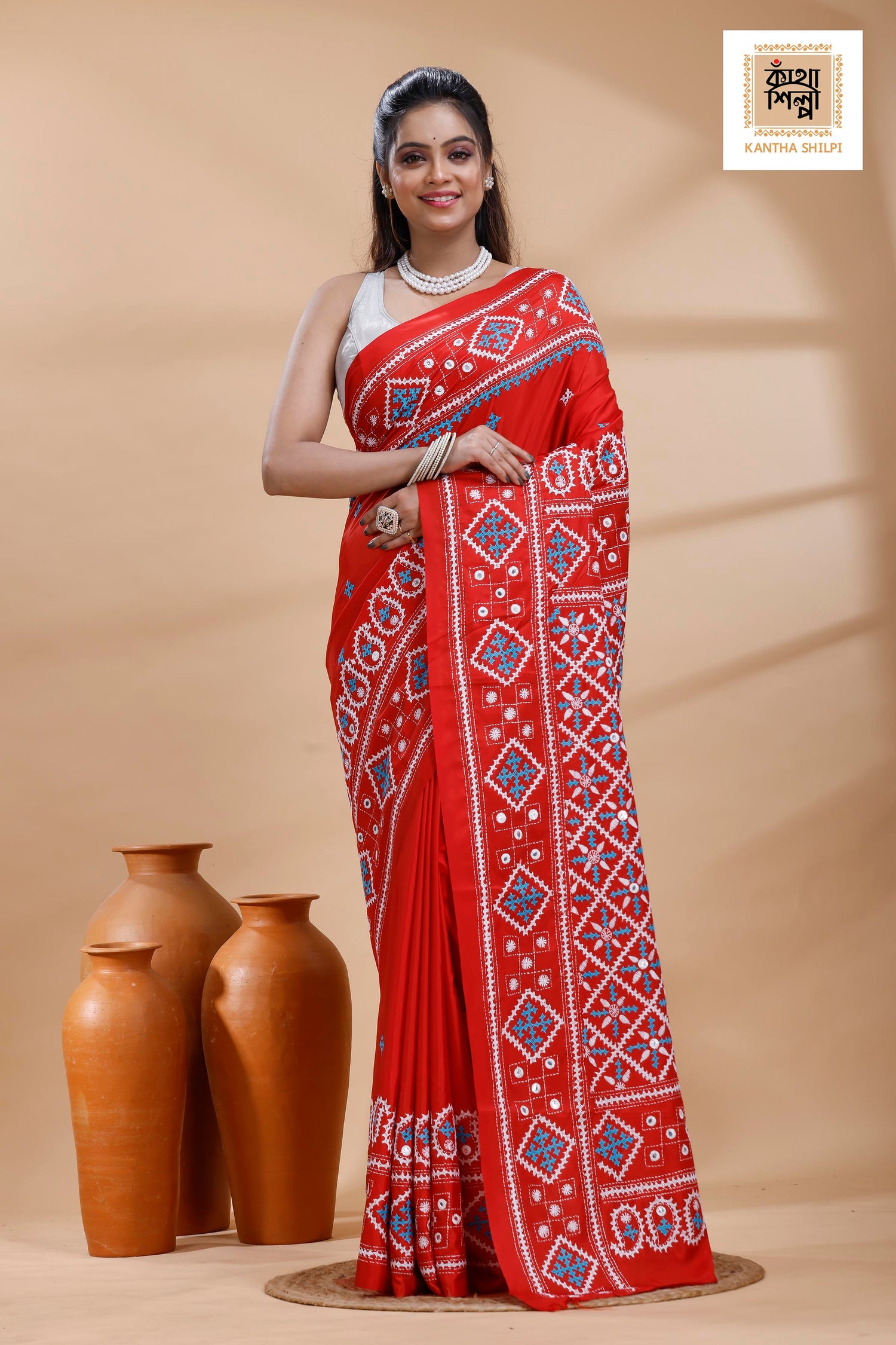 Red Bangalore Silk White-blue color Thread Work Gujrati Stitch Saree