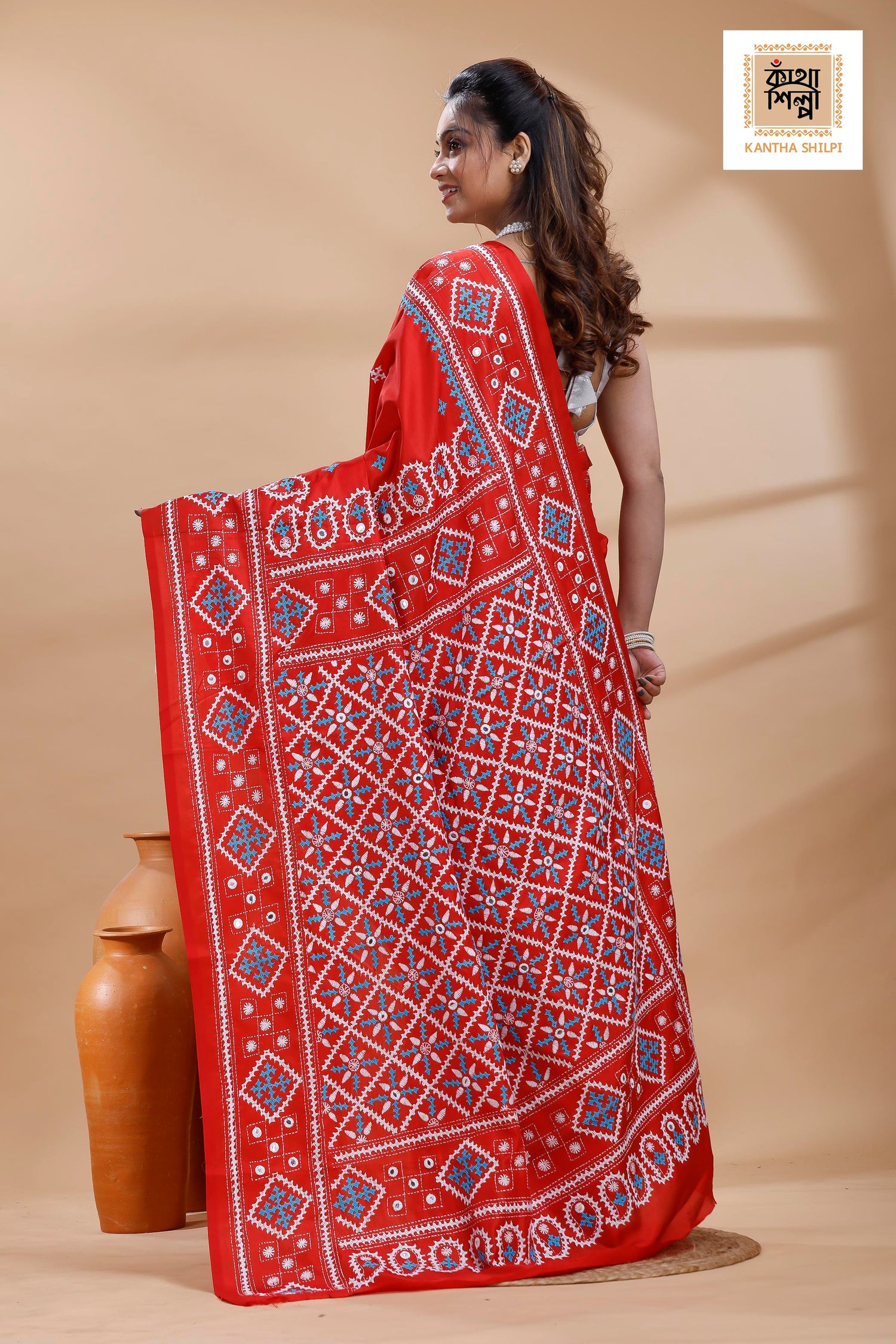 Red Bangalore Silk White-blue color Thread Work Gujrati Stitch Saree