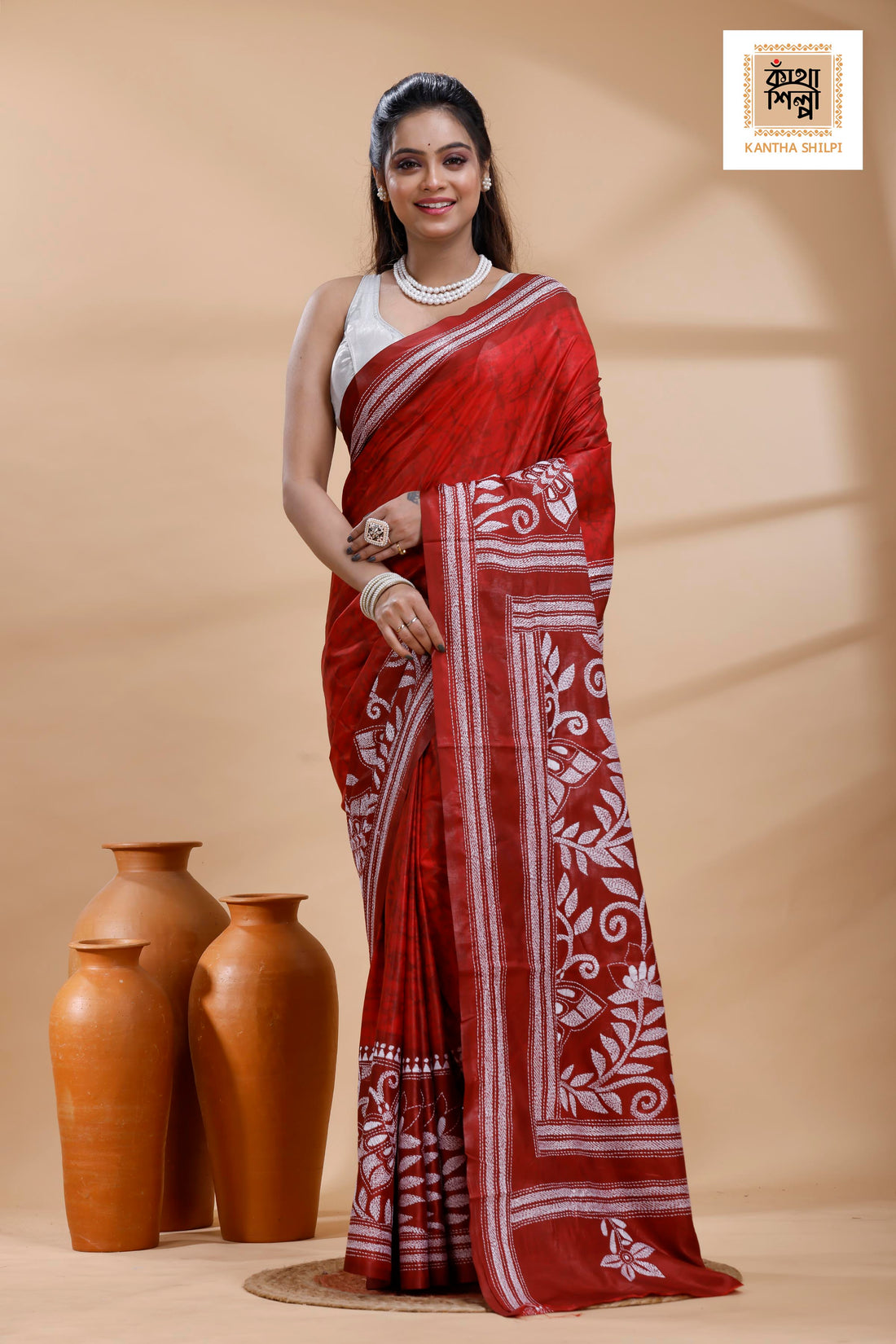 Red Color Bangalore Silk White Color Thread Work Batik Kantha Stitch Saree