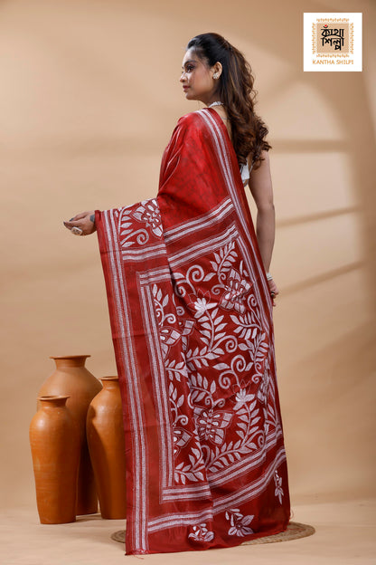 Red Color Bangalore Silk White Color Thread Work Batik Kantha Stitch Saree
