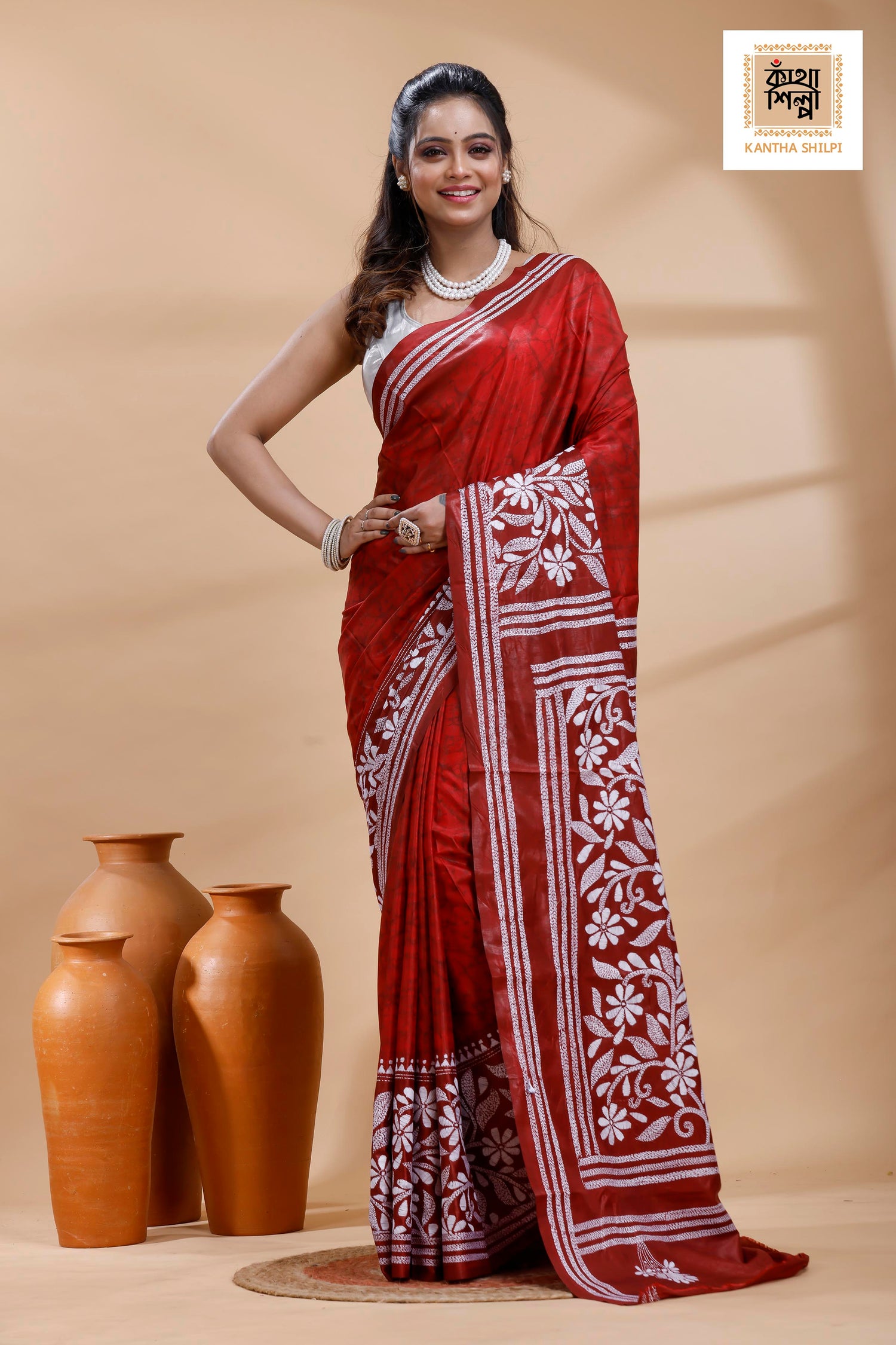 Red Color Bangalore Silk White Color Thread Work Batik Kantha Stitch Saree