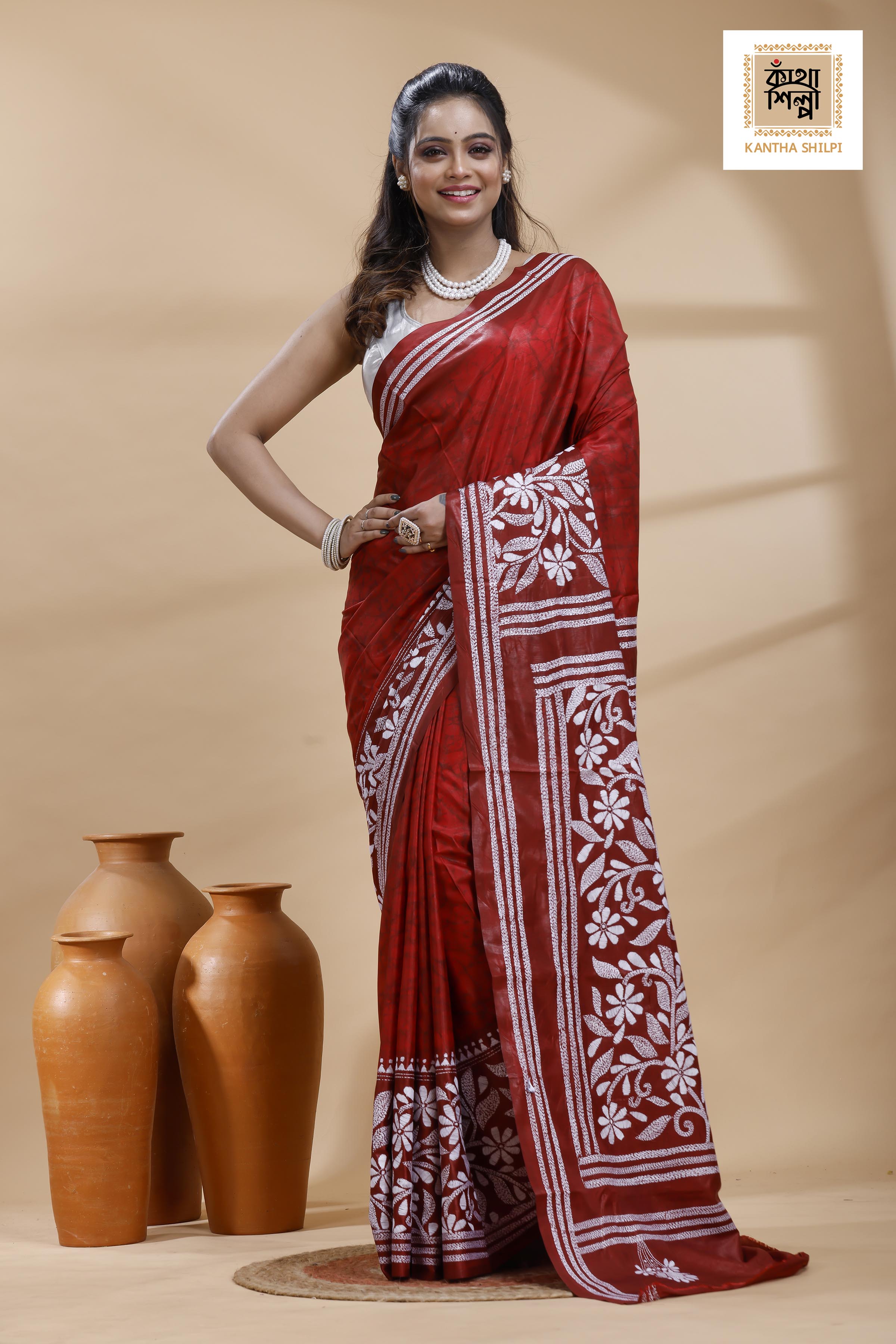 Red Color Bangalore Silk White Color Thread Work Batik Kantha Stitch Saree