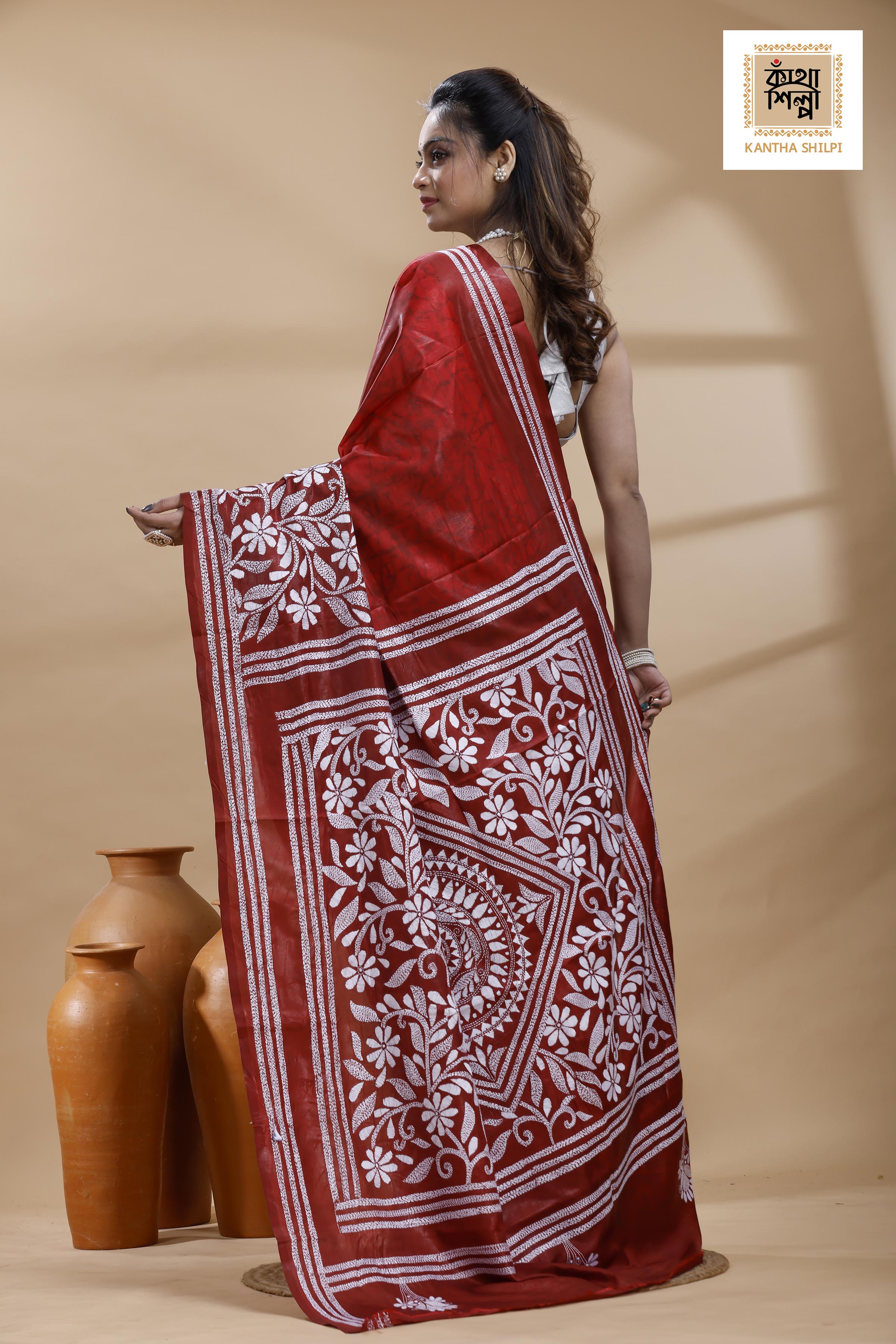 Red Color Bangalore Silk White Color Thread Work Batik Kantha Stitch Saree