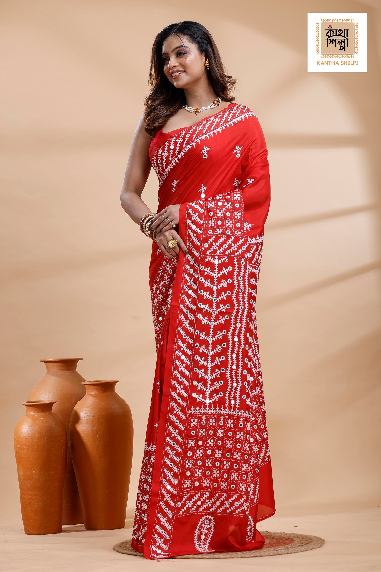 Red Bangalore Silk White color Thread Work Gujrati Stitch Saree