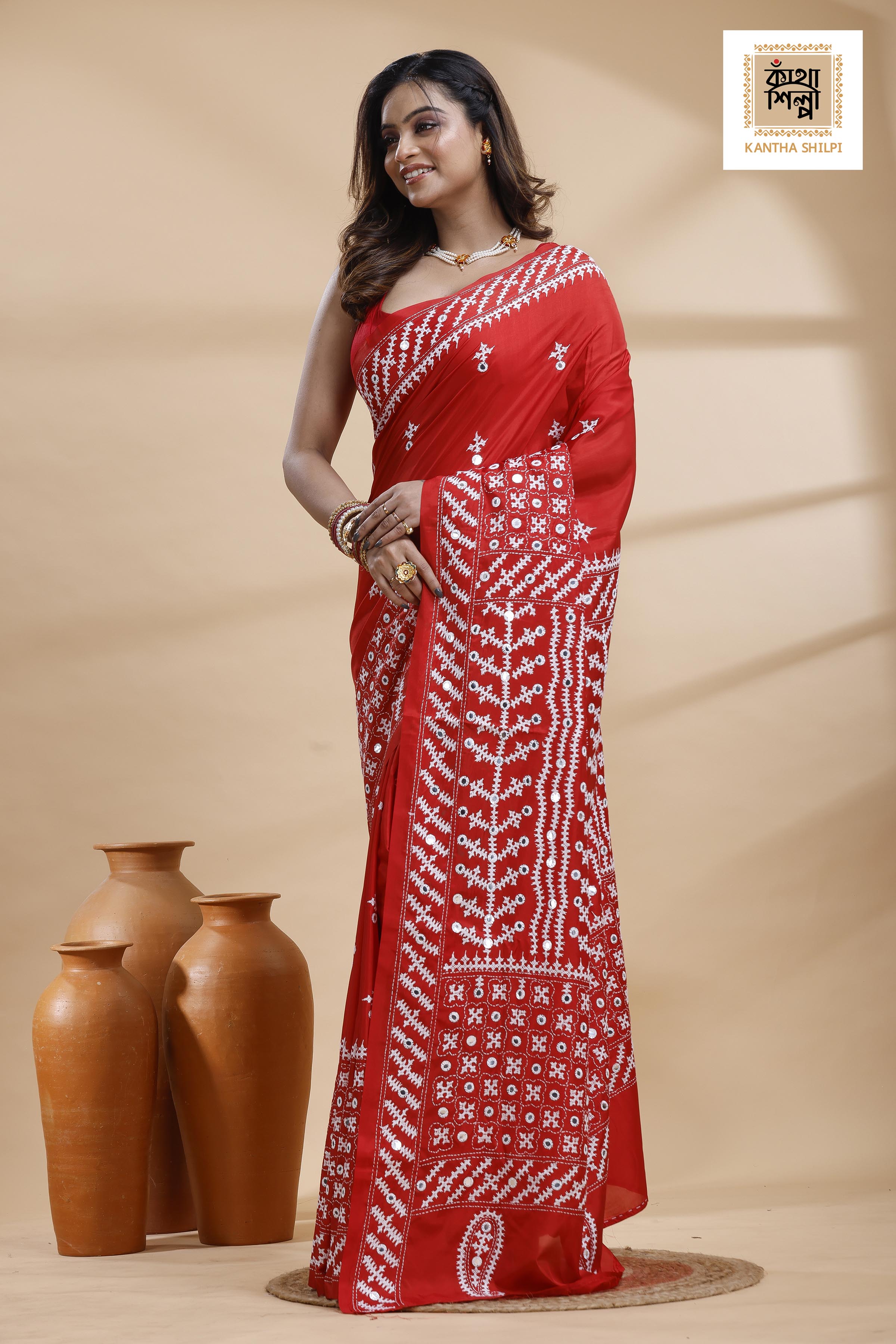 Red Bangalore Silk White color Thread Work Gujrati Stitch Saree