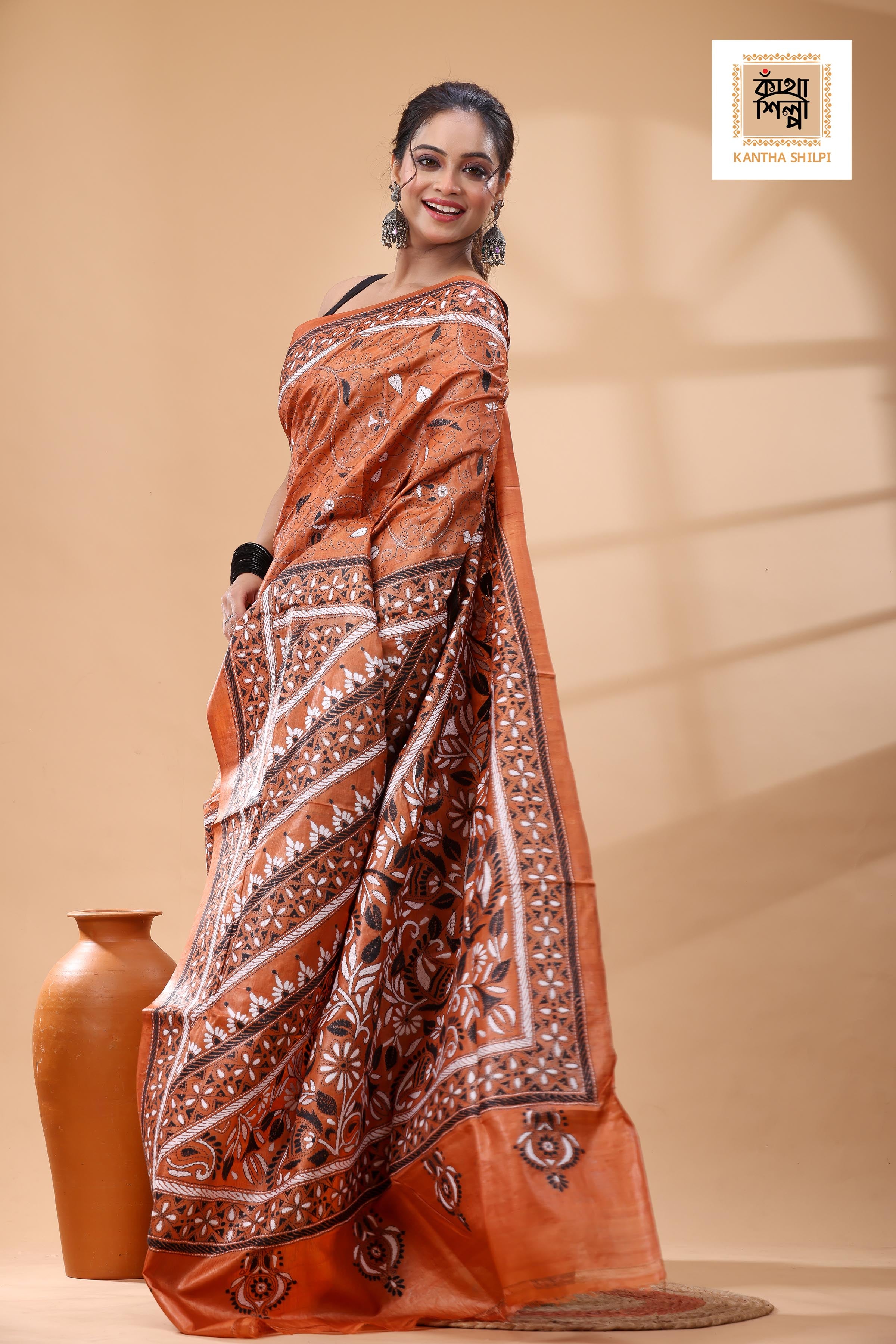 Pure Dye Gachi Tussar Black-White Color Thread Work Kantha Stitch Saree