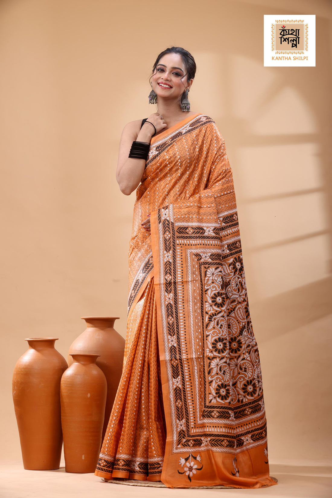 Pure Dye Gachi Tussar Black-White Color Thread Work Kantha Stitch Saree