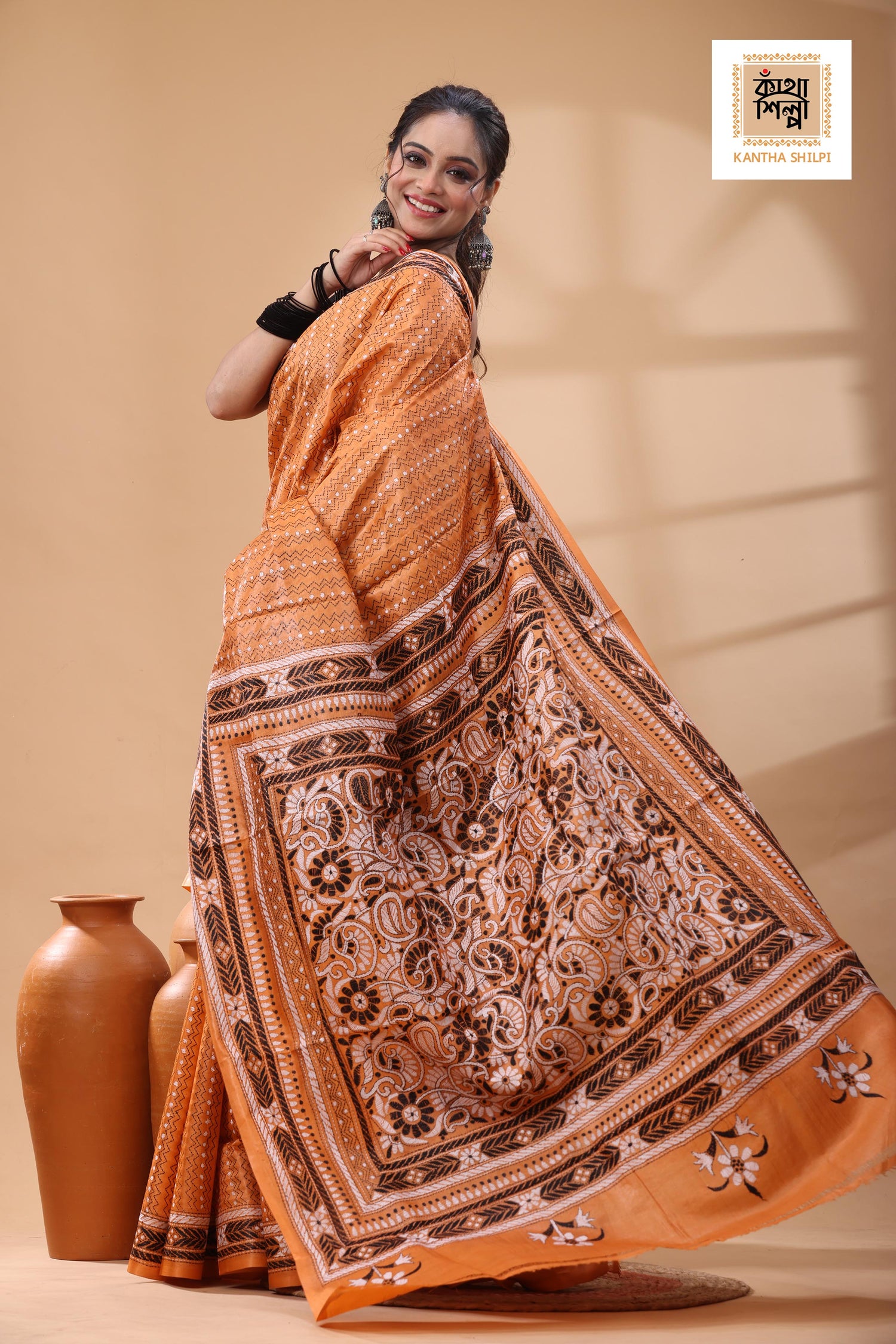 Pure Dye Gachi Tussar Black-White Color Thread Work Kantha Stitch Saree